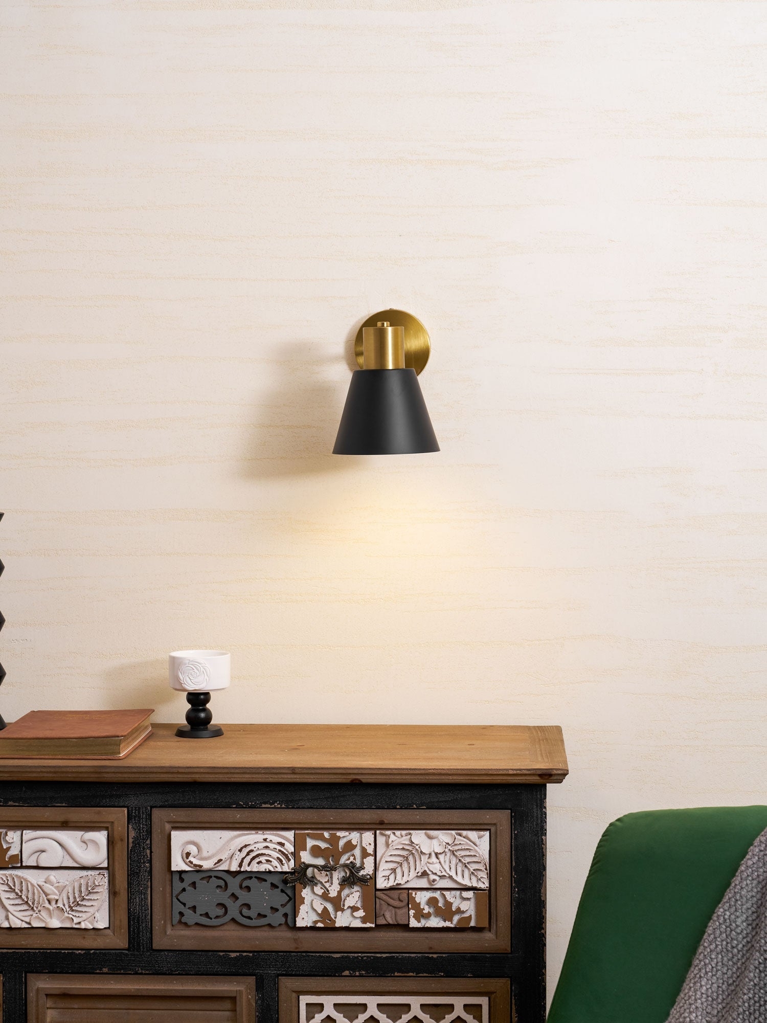 Adjustable Armed Wall Lamp D373