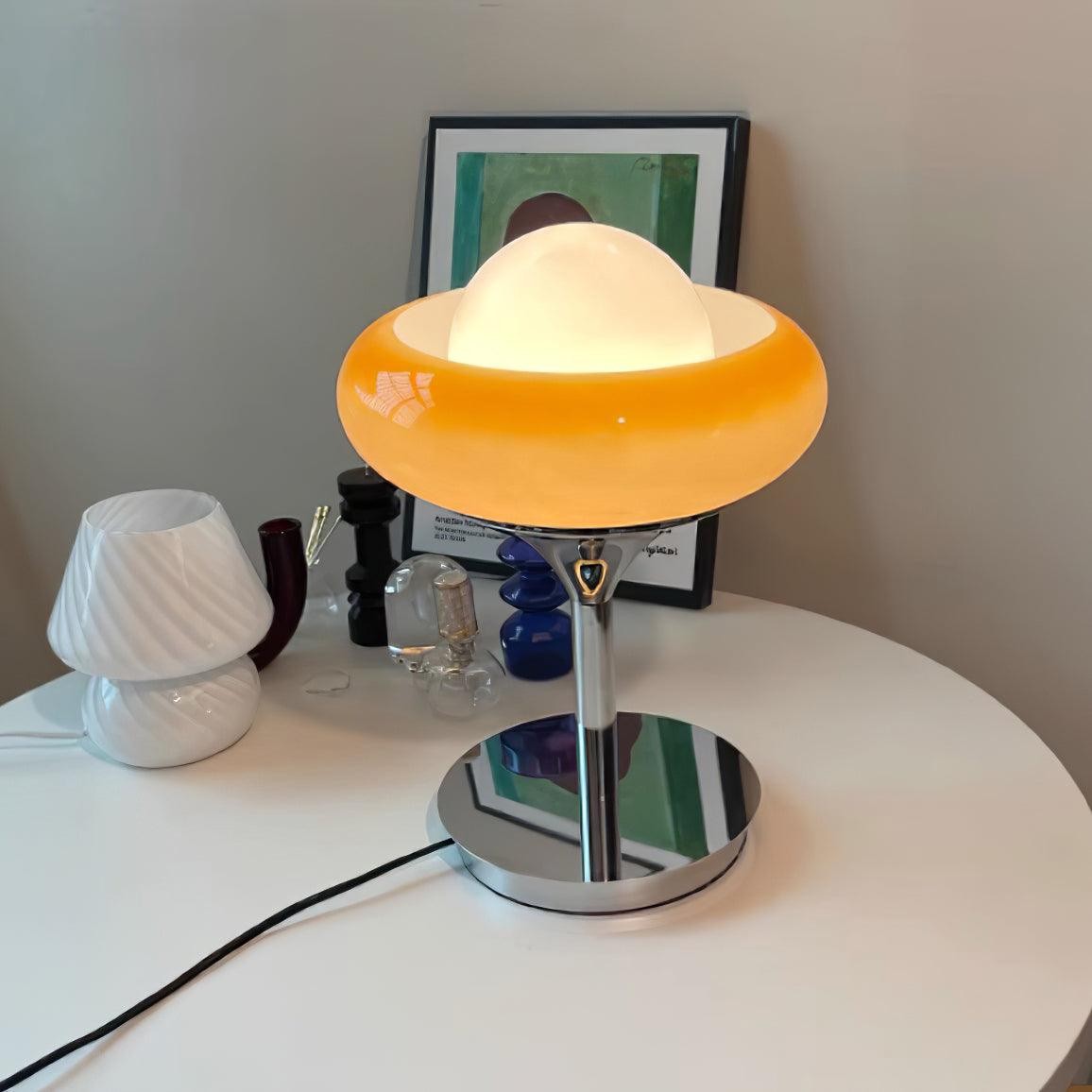 Vintage Cream Table Lamp for Bedroom M153