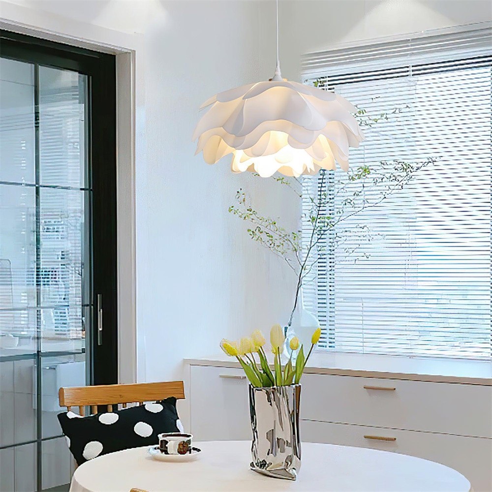 Nordic Flower Shape Acrylic Pendant Light S140