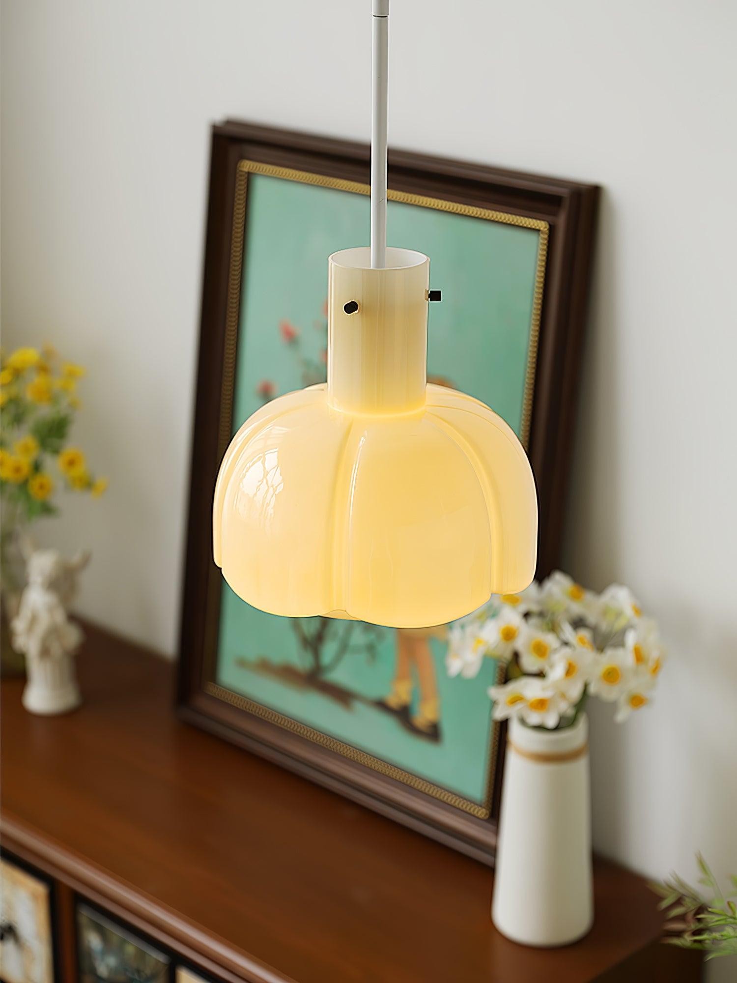 Medieval Style Glass Bud Pendant Lamp M457