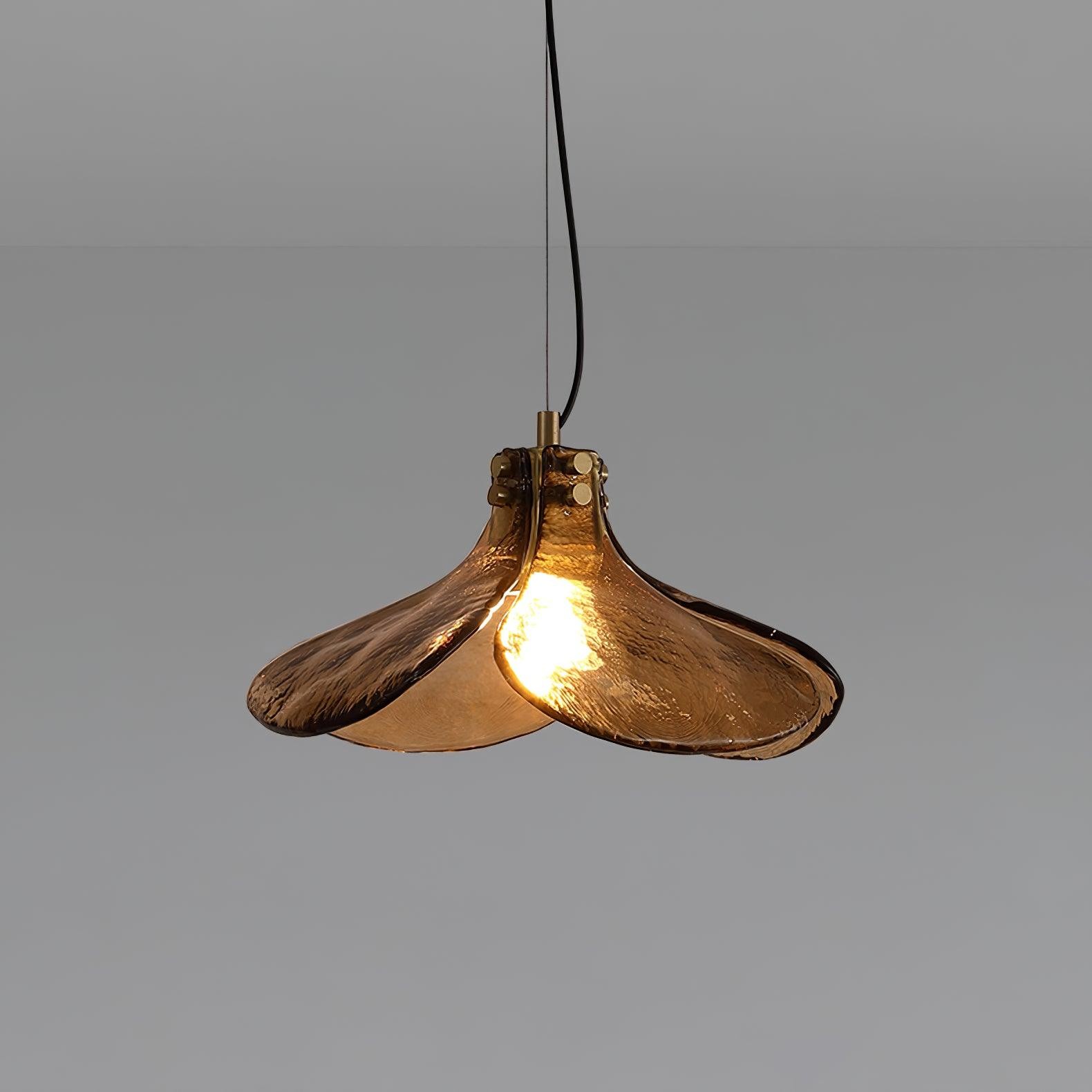 Vintage Clover Pendant Light M458