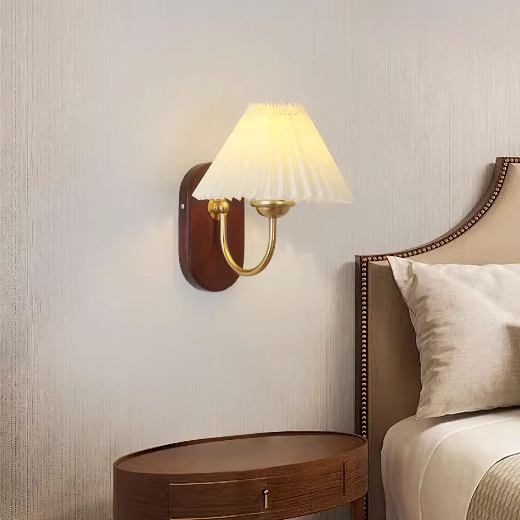 Modern Fashion Wall Lamp for Bedroom M148