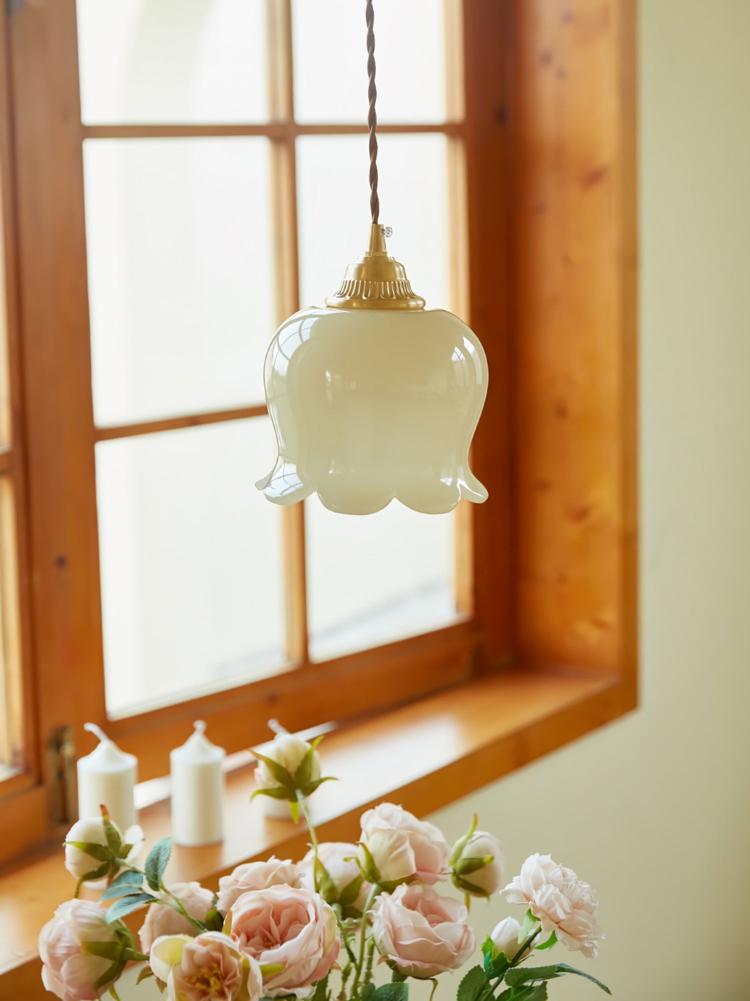 Traditional Glass Flower Pendant Lamp M316