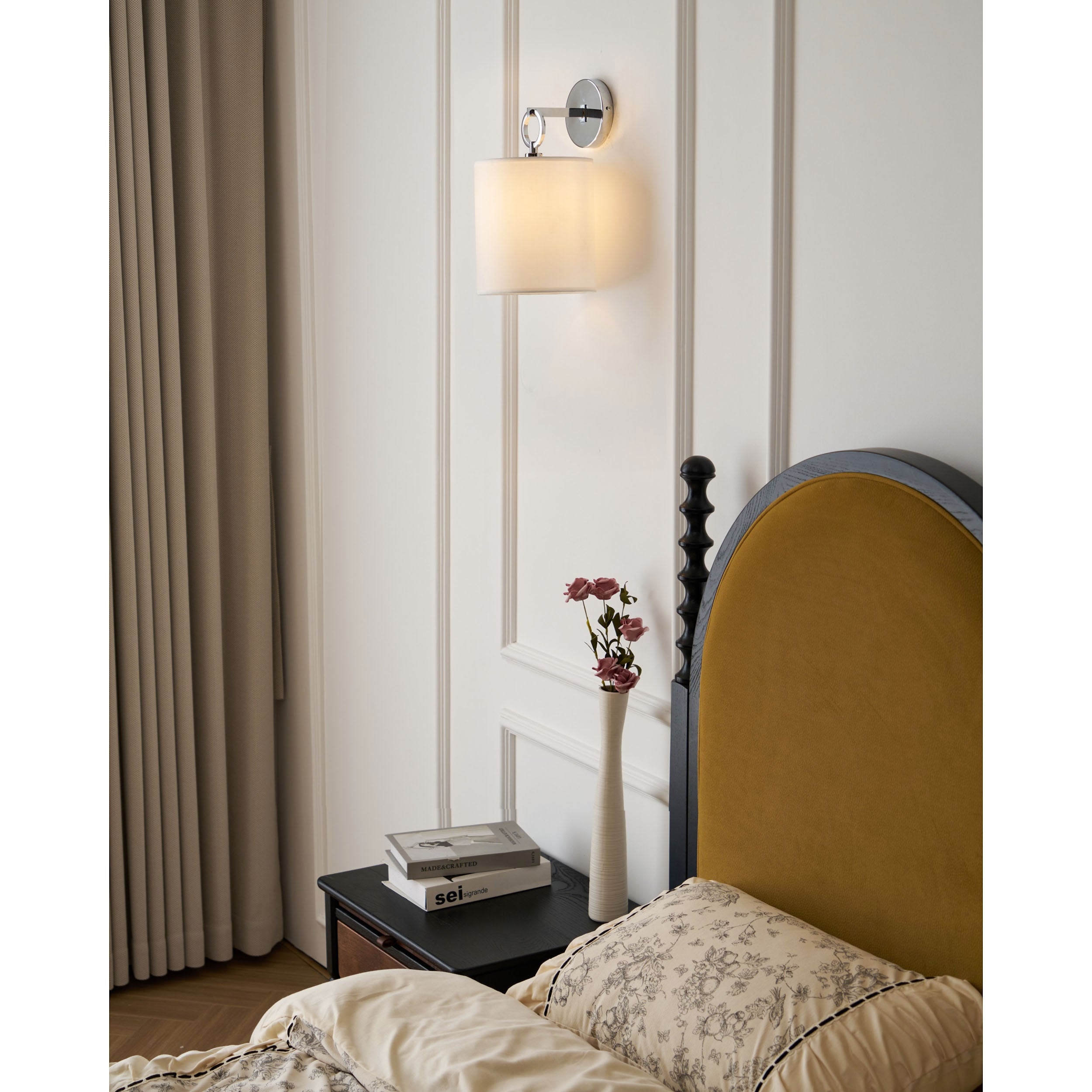 Full Circle Sconce D616