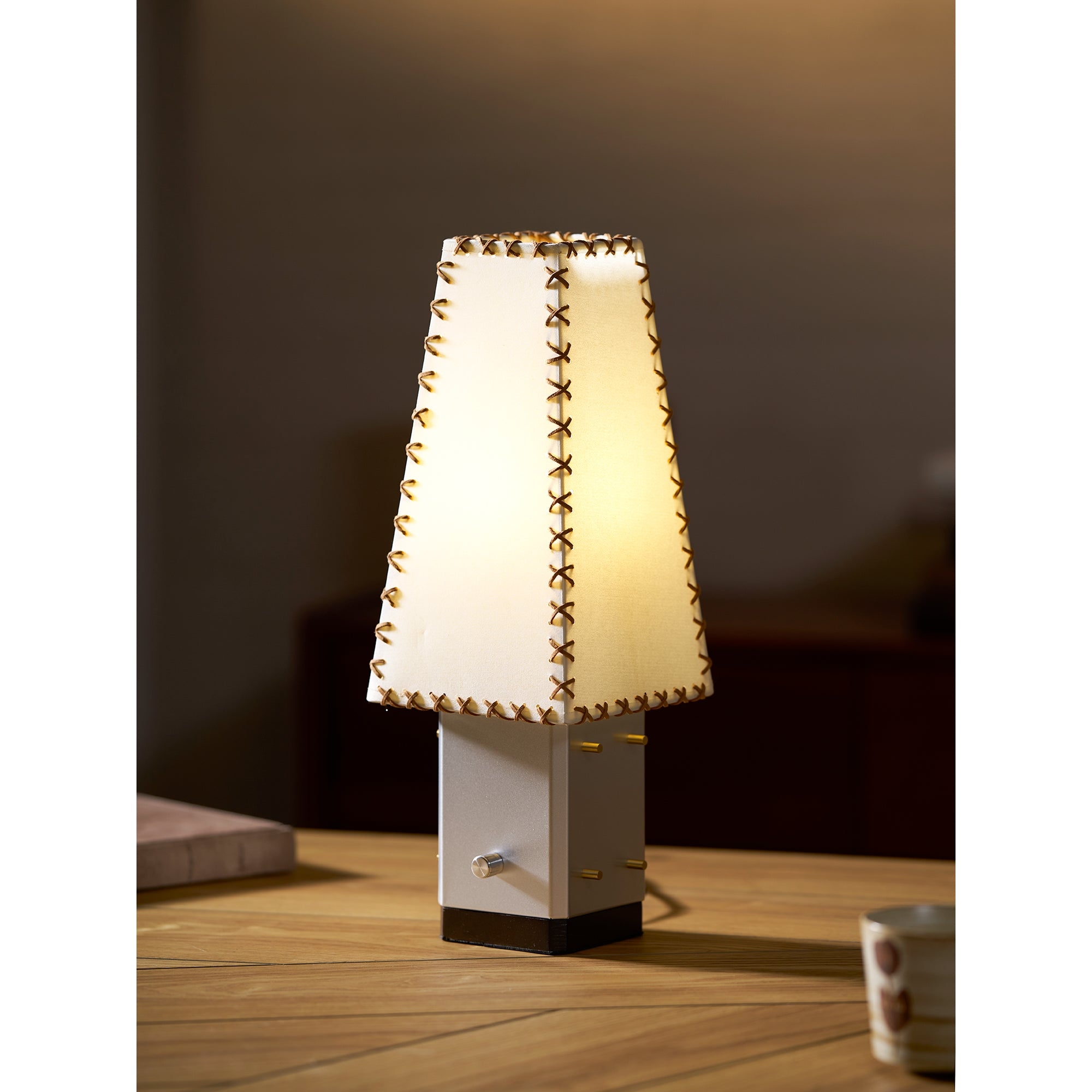 Parchment Table Lamp D677