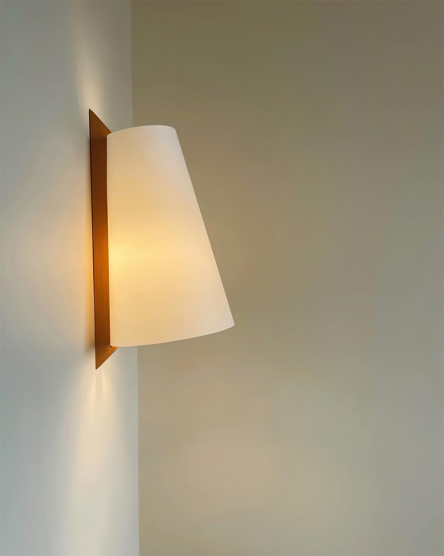 Trianora Wall Lamp D159