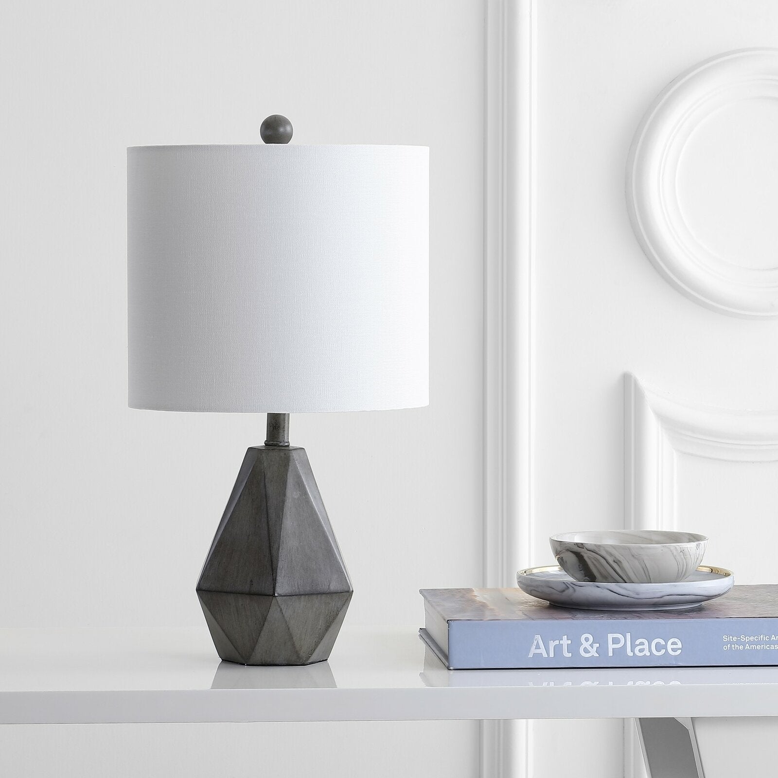 Vaughn Table Lamp D520