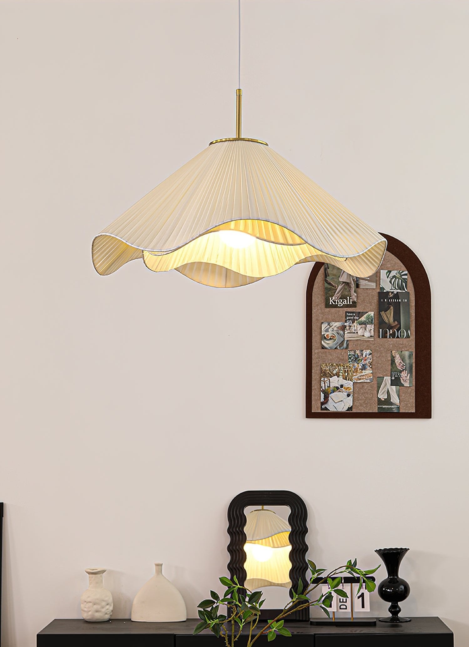 Nordic Cream Style Floral Pendant Lamp M561