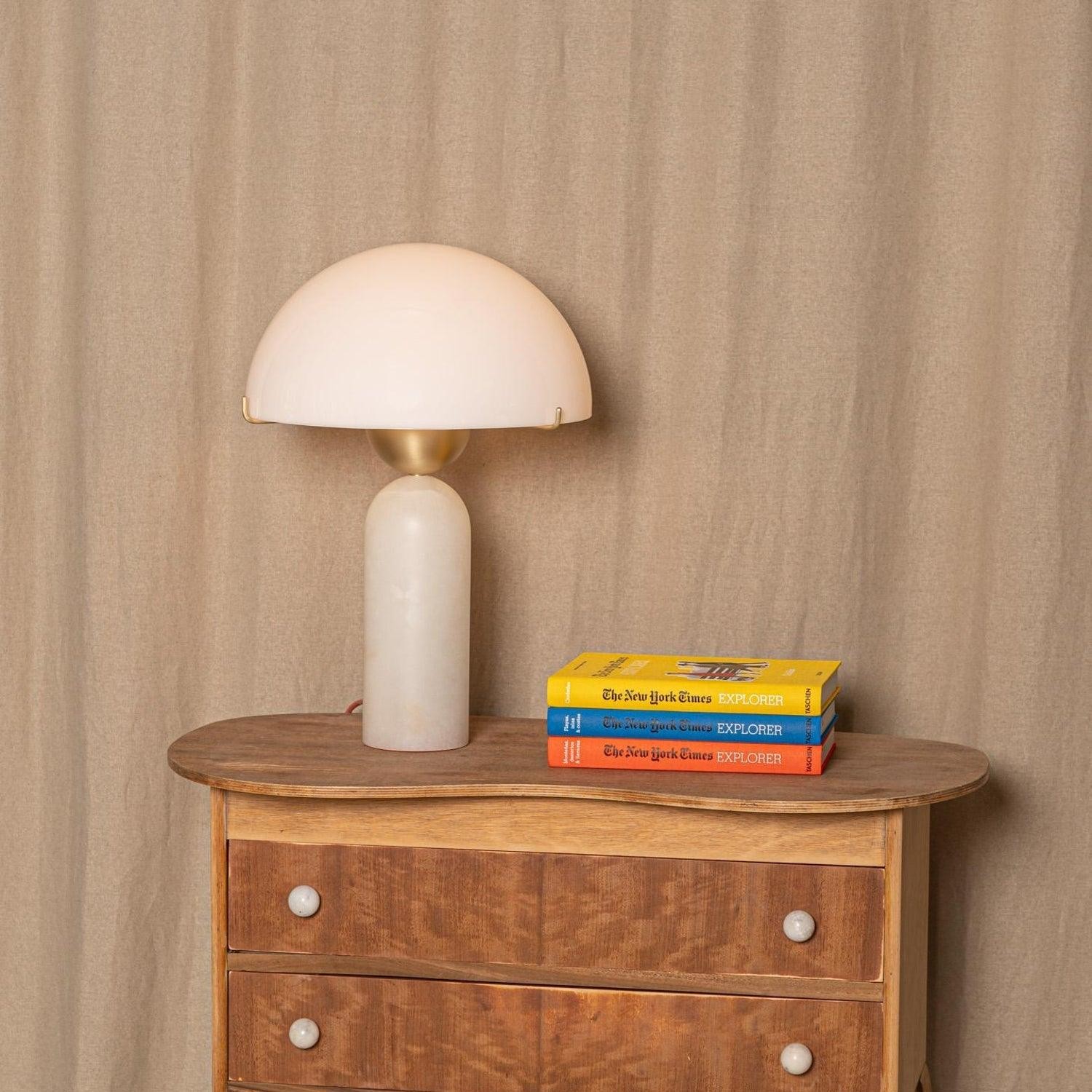 Nordic Simple Creative Alabaster Glass Table Lamp M341