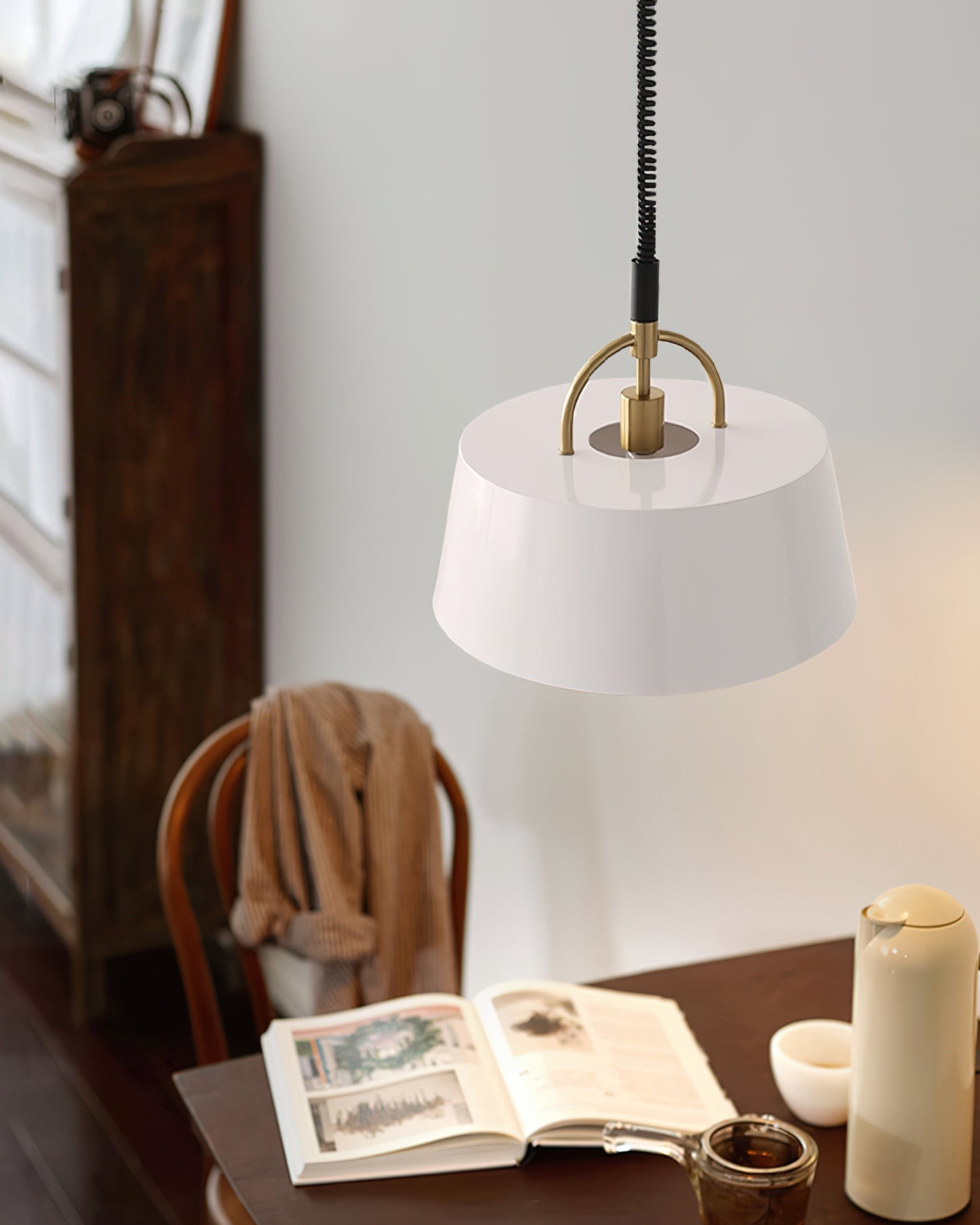 Retro Classic Drum Shaped Retractable Metal Pendant Lamp M409