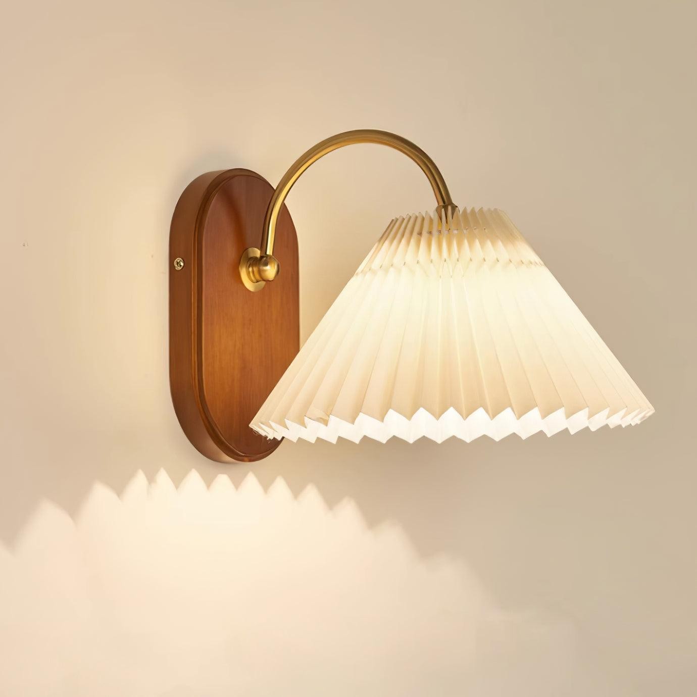 Modern Fashion Wall Lamp for Bedroom M148