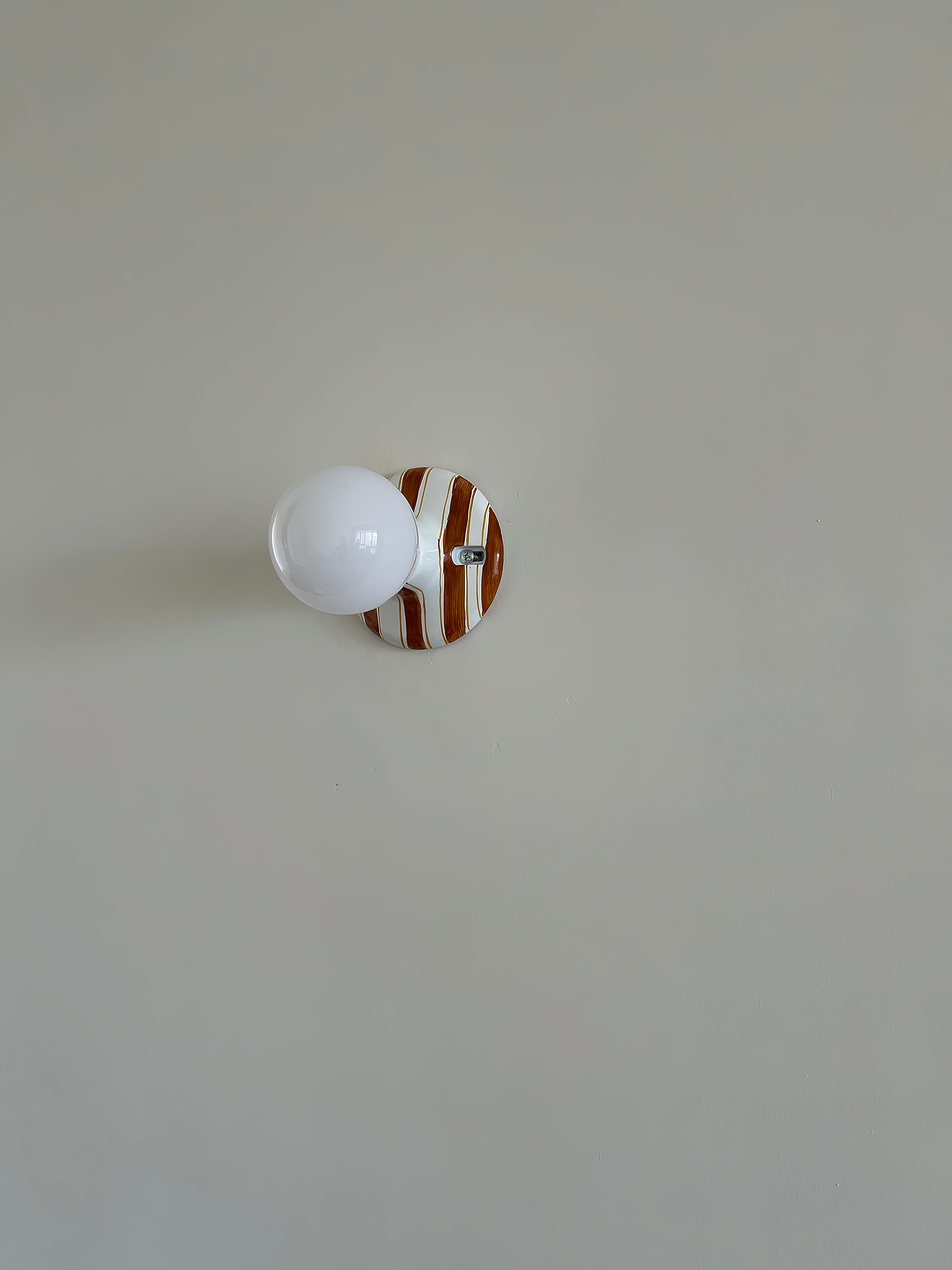 Ambrette Wall Lamp D722