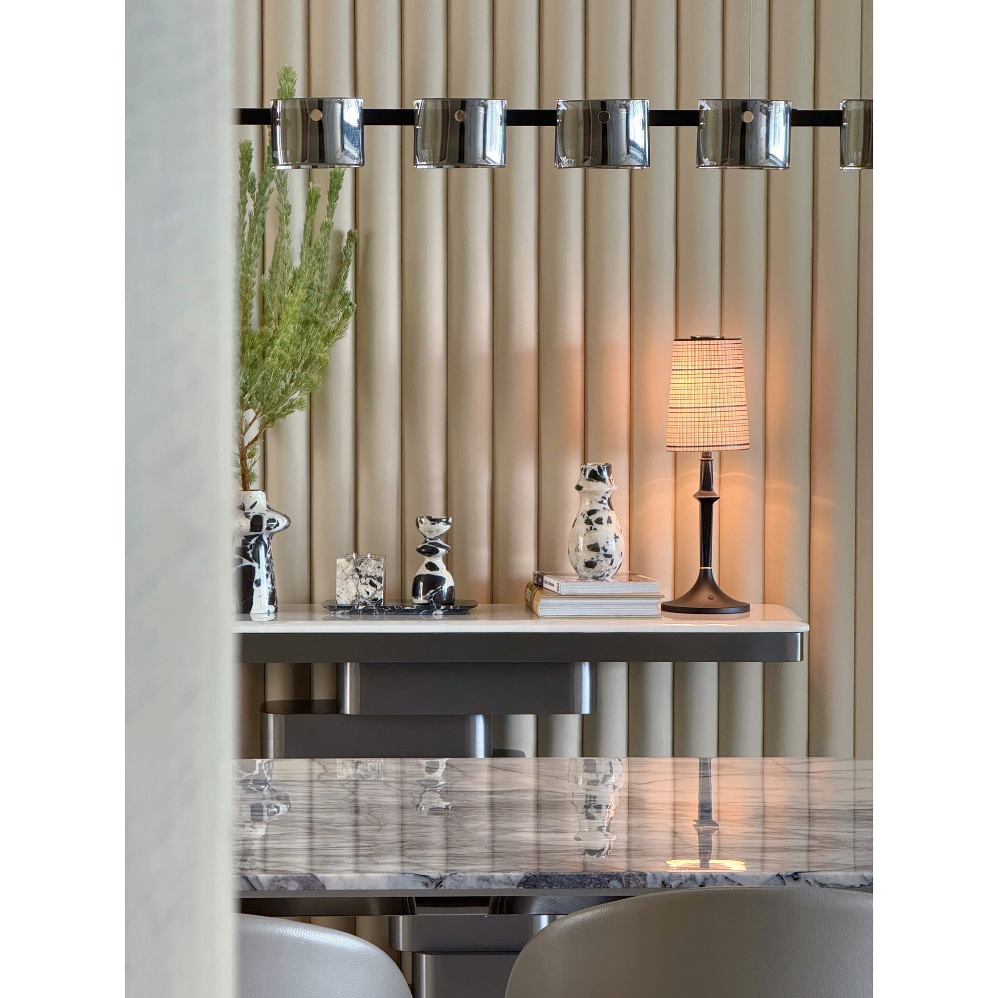 Devon Black Table Lamp D709