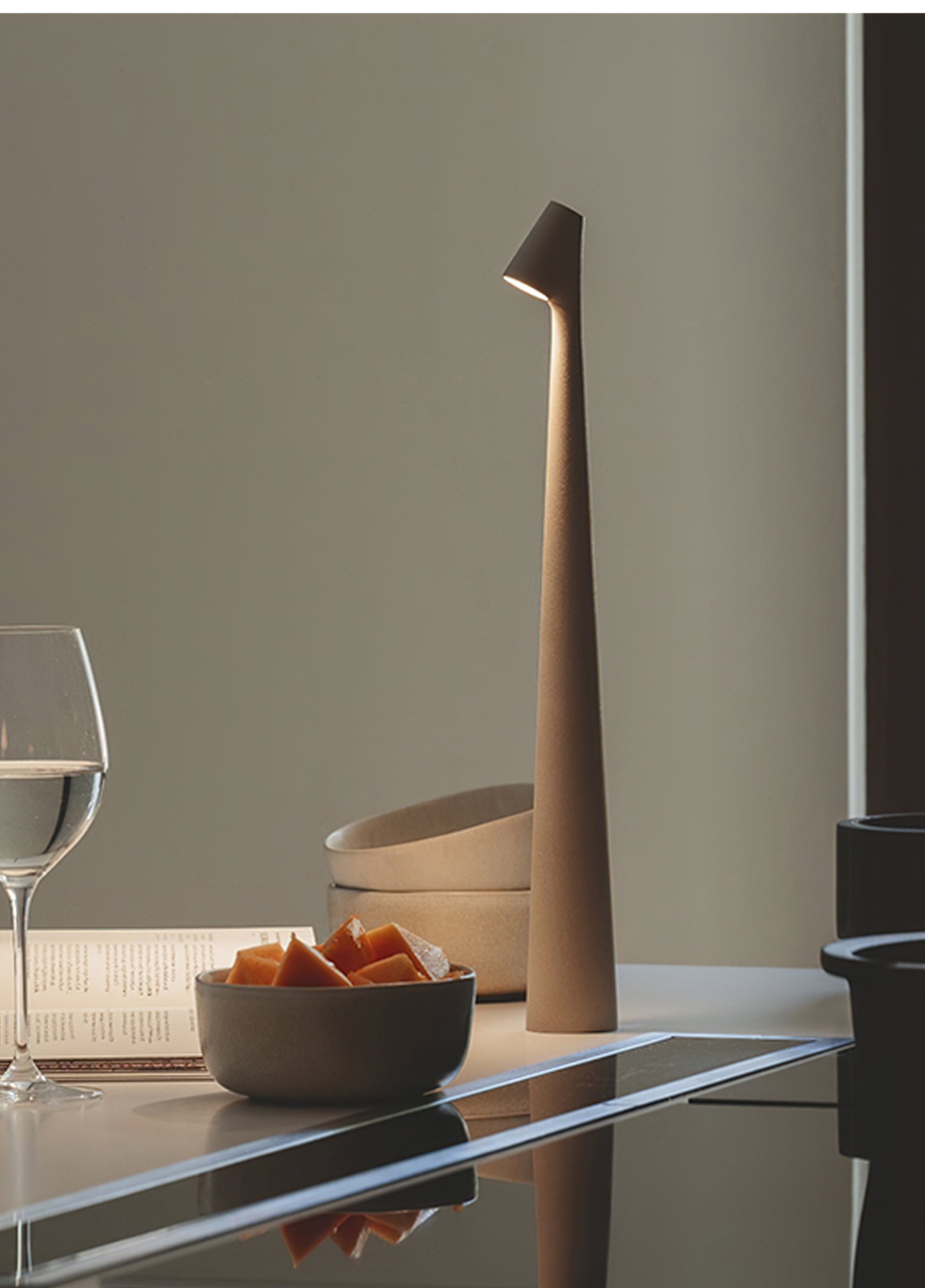 Creative Tall Portable Table Lamp M497