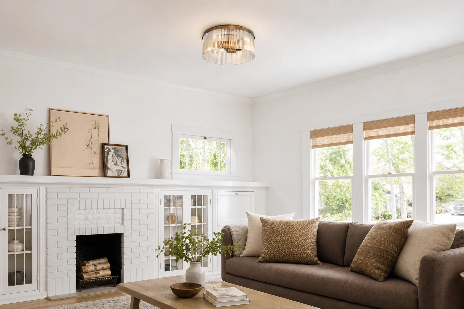 Lampa sufitowa Bravira pokazana w scenie lifestylowej