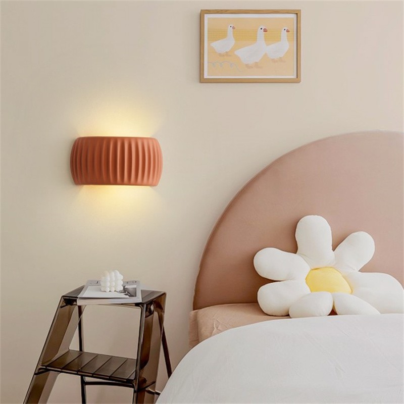 Modern Cream Style Resin Fluted Wall Lamp S150