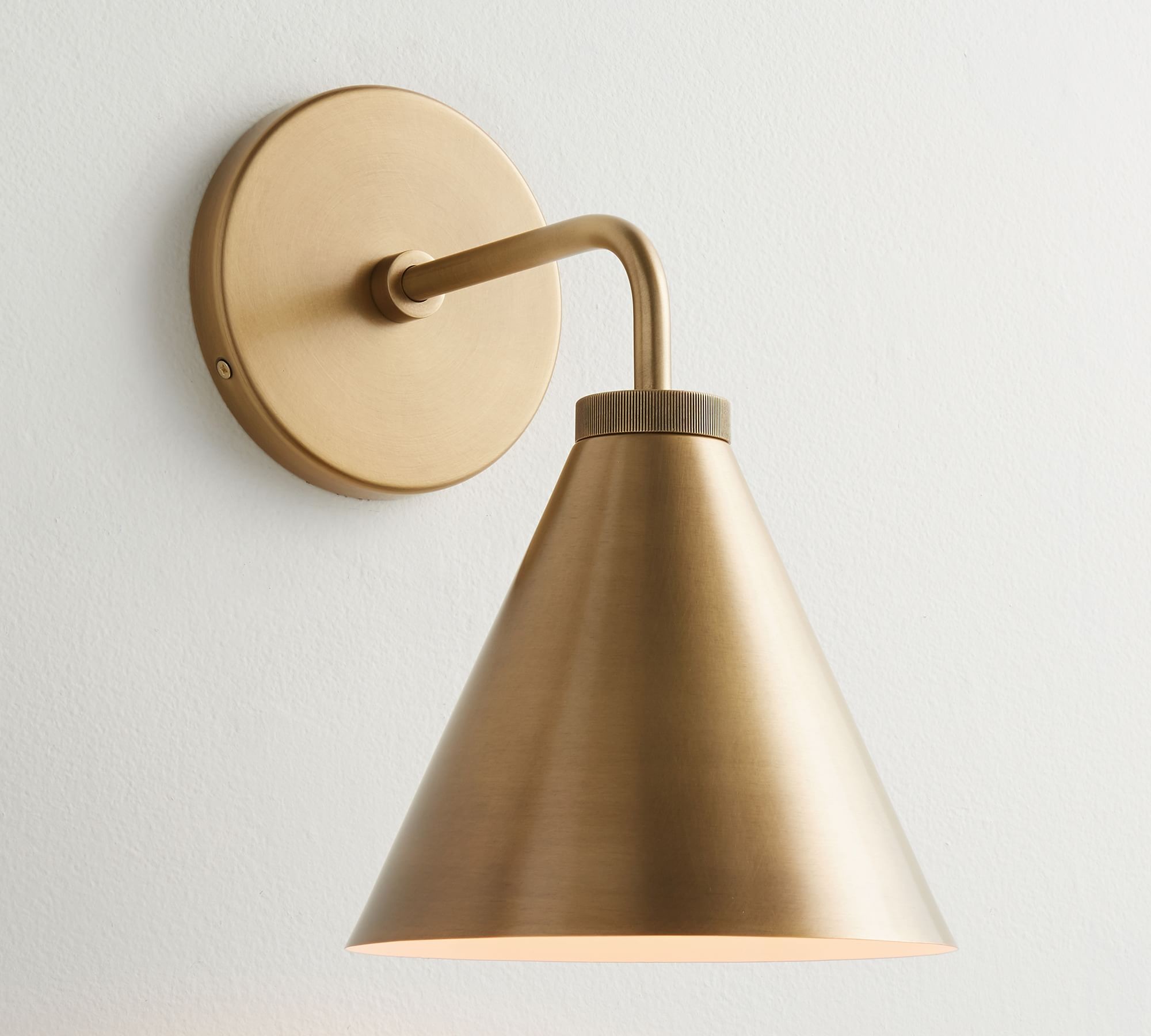 Korvi Iron Tapered Sconce Light - Wall Fixture in Black or Brass T125