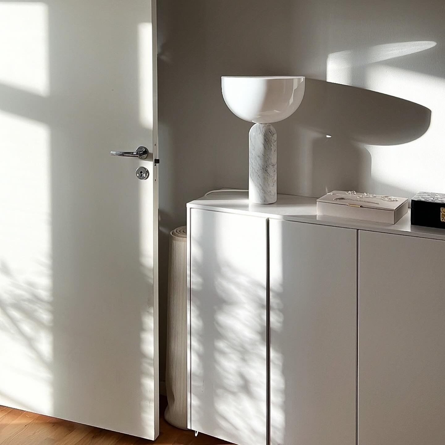 Kizu Marble Table Lamp