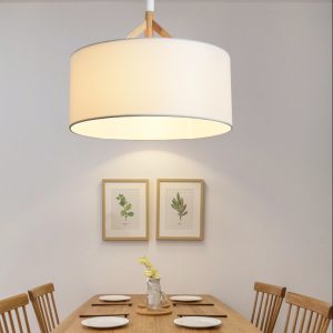 Lampa wisząca HOME ze stołem jadalnym i grafiką ścienną