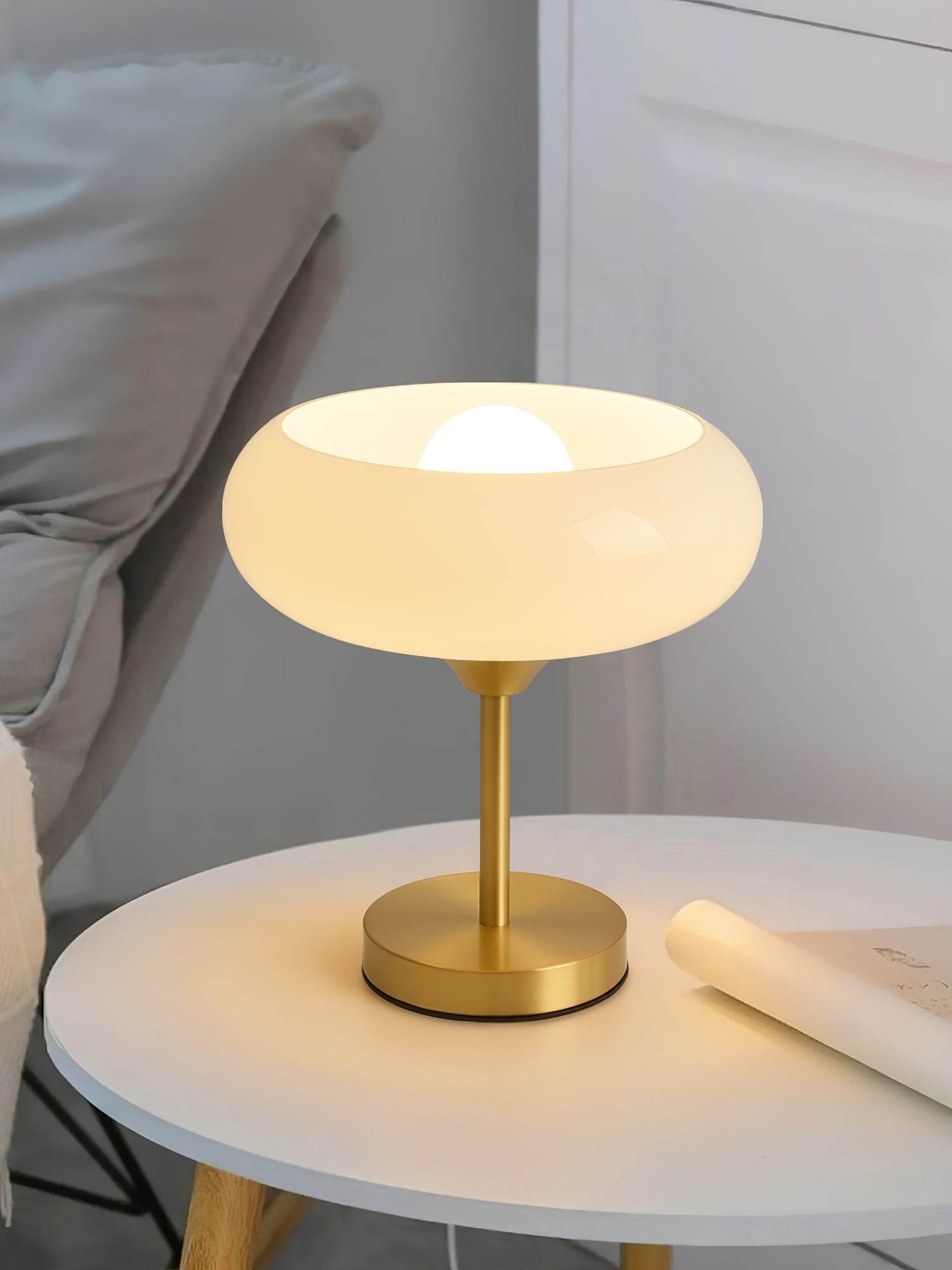 Egg Tart Glass Table Lamp D443