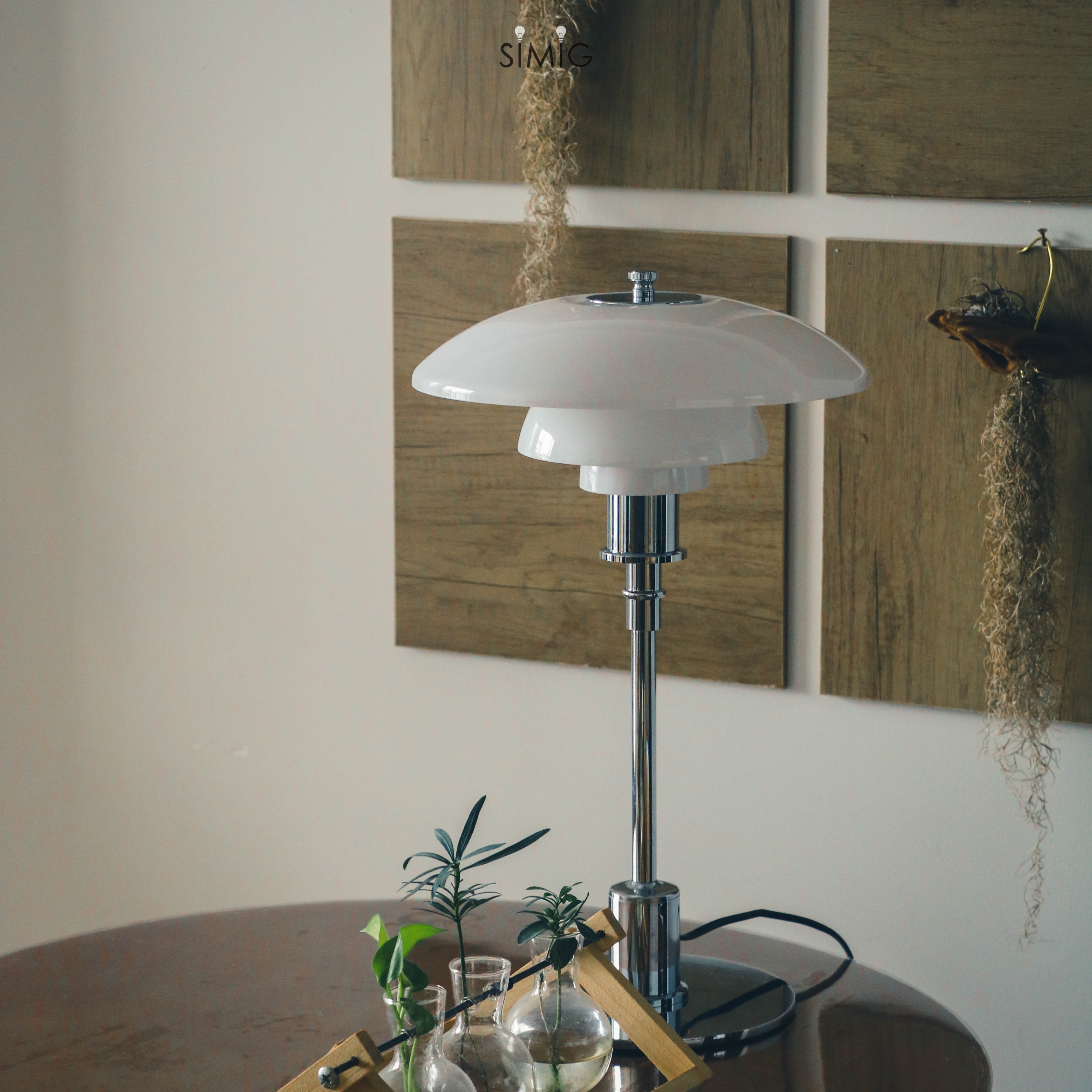 Danish Disc Multilayer Metal Table Lamp