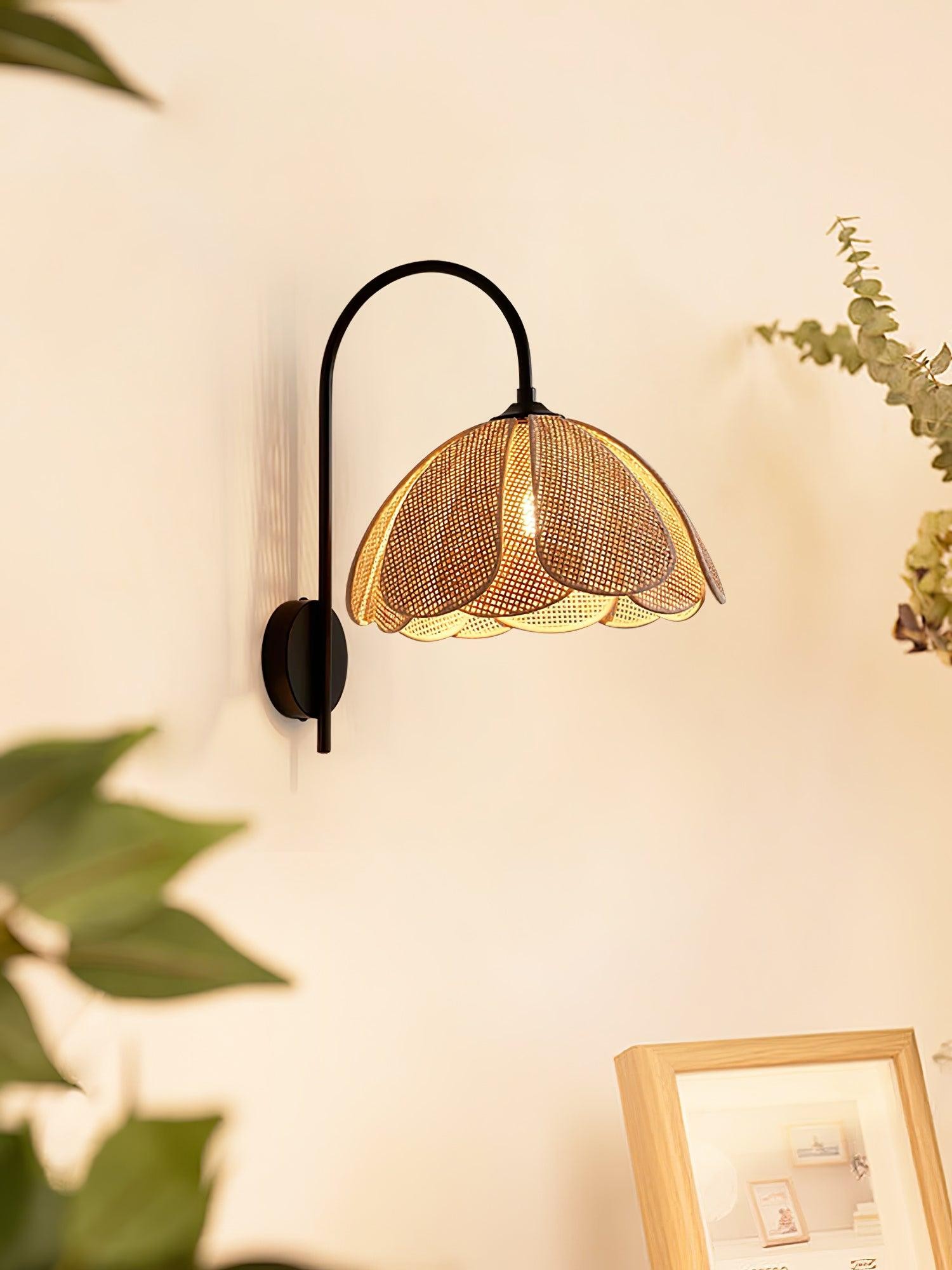 Rattan Petal Wall Lamp M28
