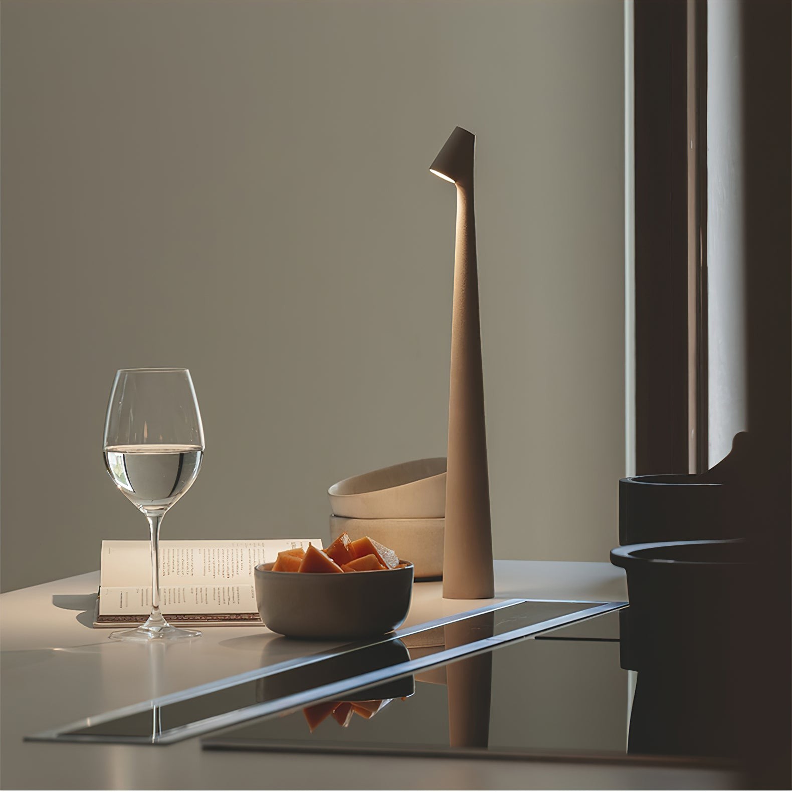 Creative Tall Portable Table Lamp M497