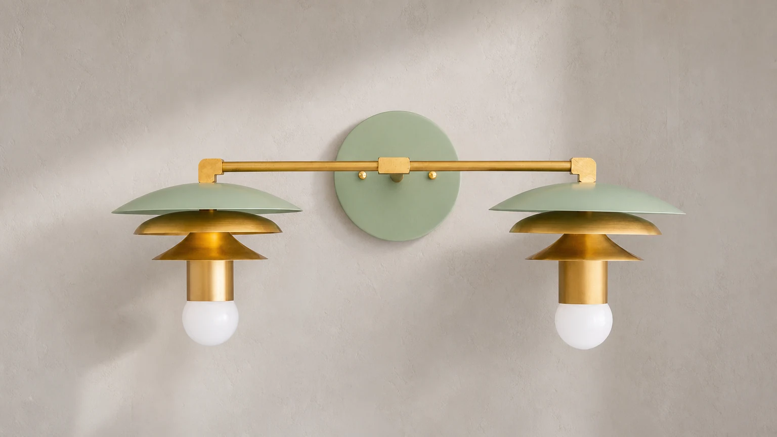 Warstwowa mosiężna lampa podtynkowa Artivo zainstalowana w łazience