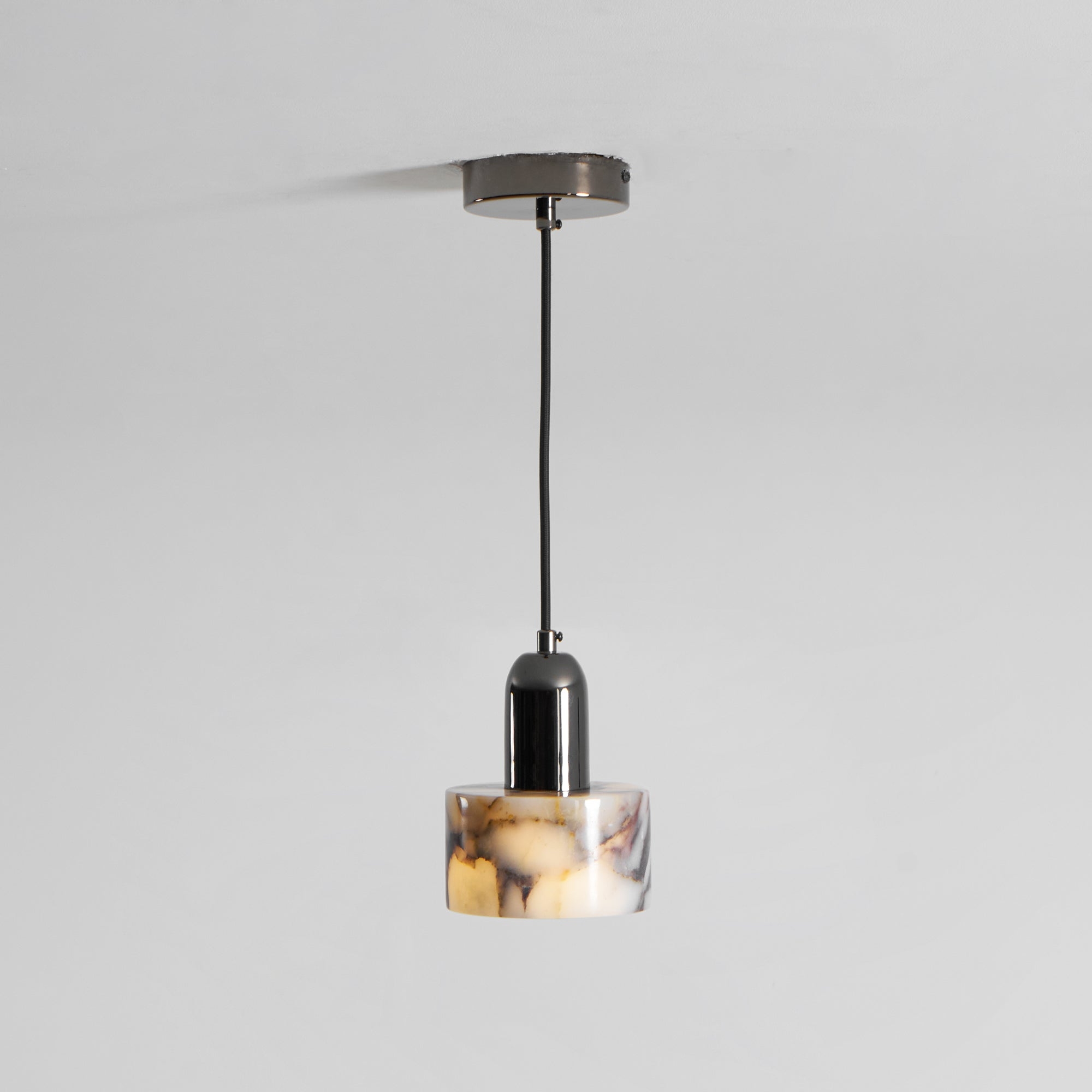 Dekum Marble Pendant Lamp D606