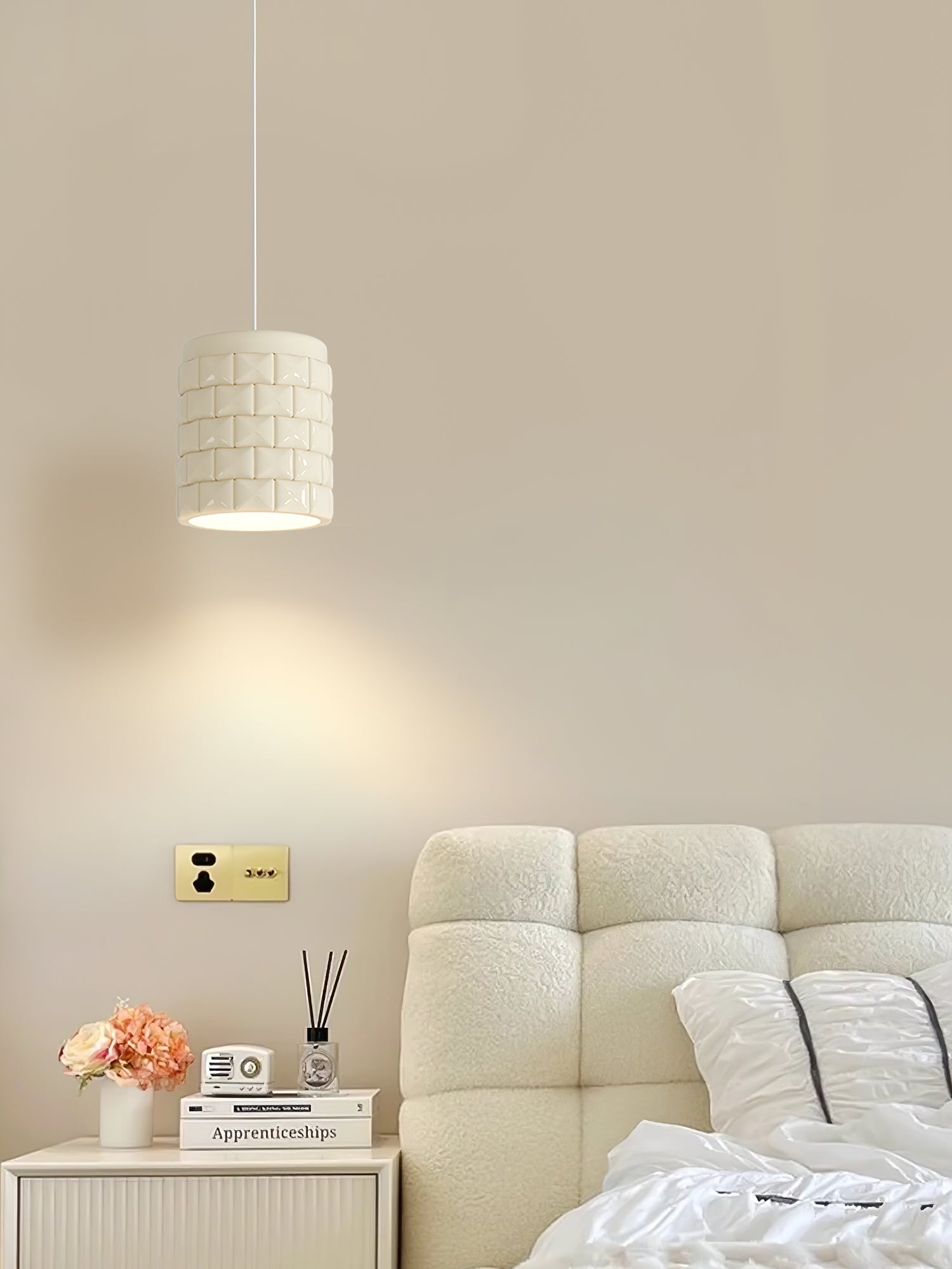 Lysne Girl Pendant Lamp D410