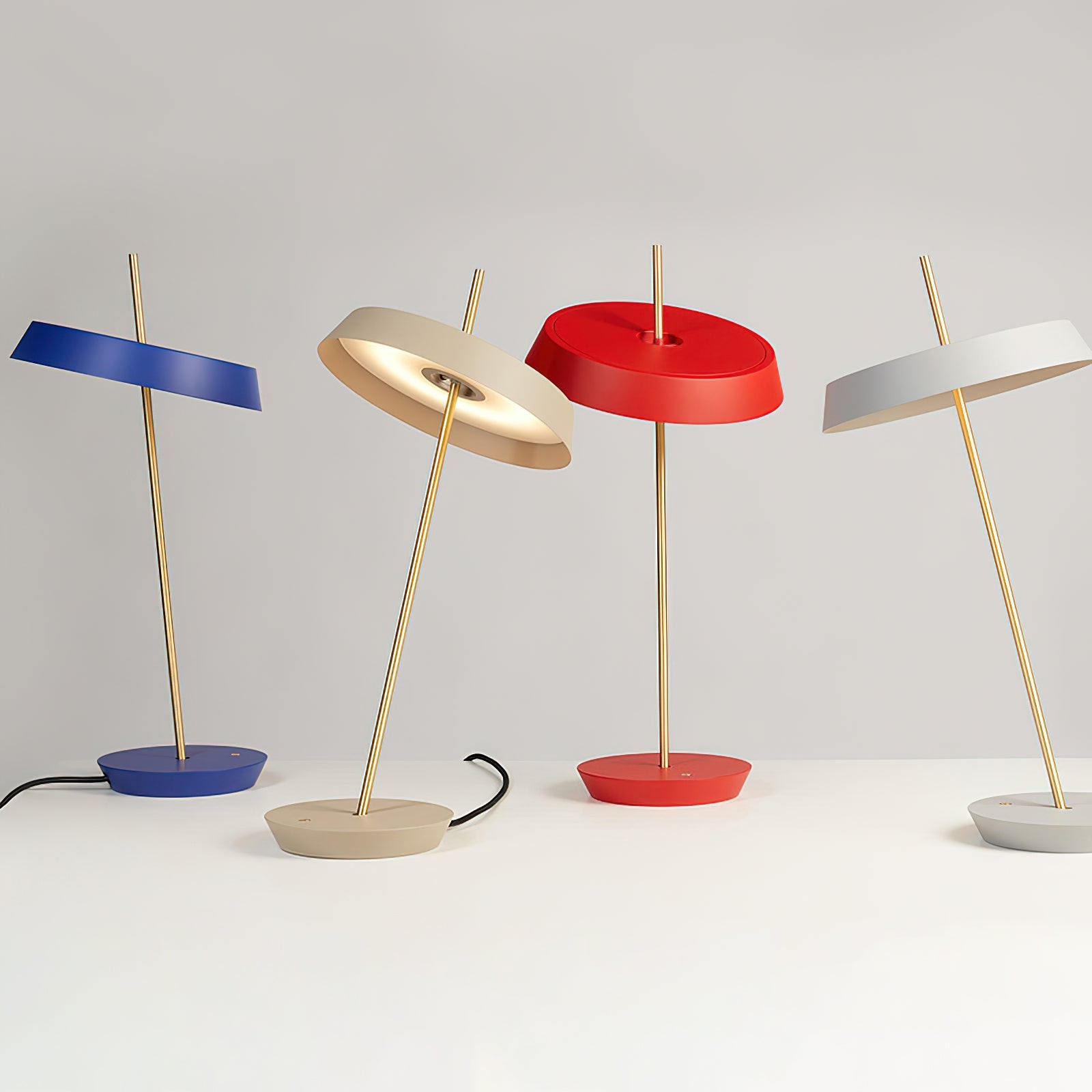 Modern Art Decor Table Lamp For Living Room M339
