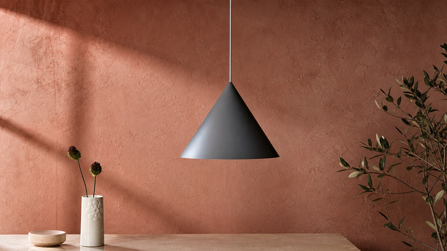 Lampa wisząca Benjamin D585 w poziomym ustawieniu wnętrza