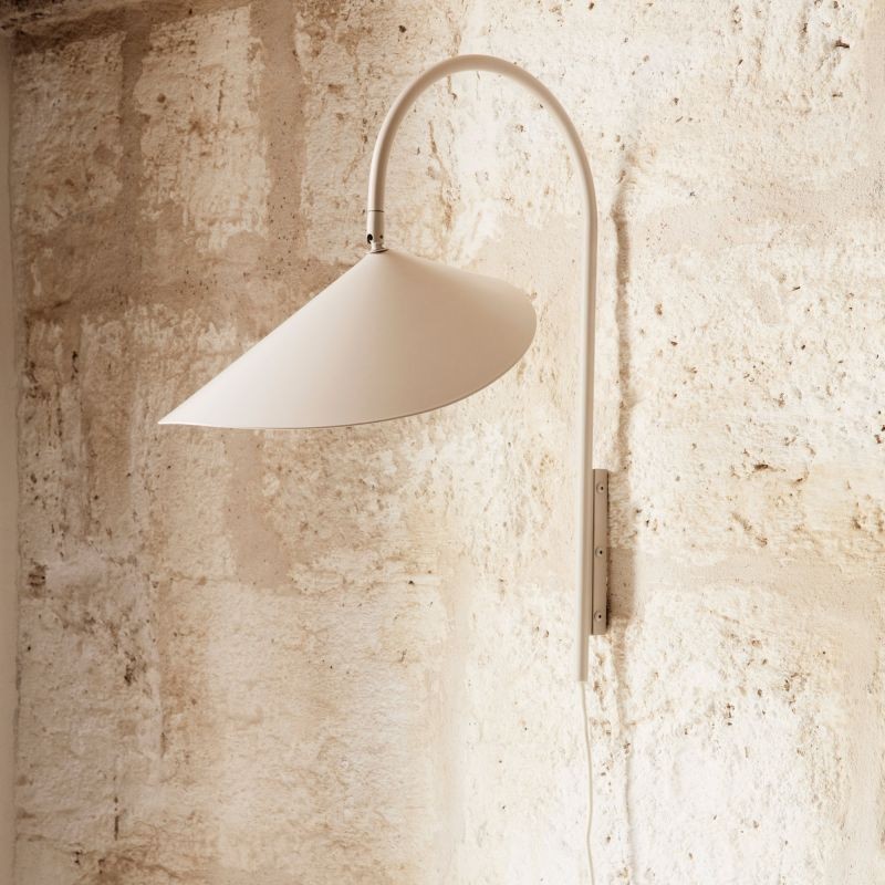 Leaf Shape Swivel Metal Wall Lamp