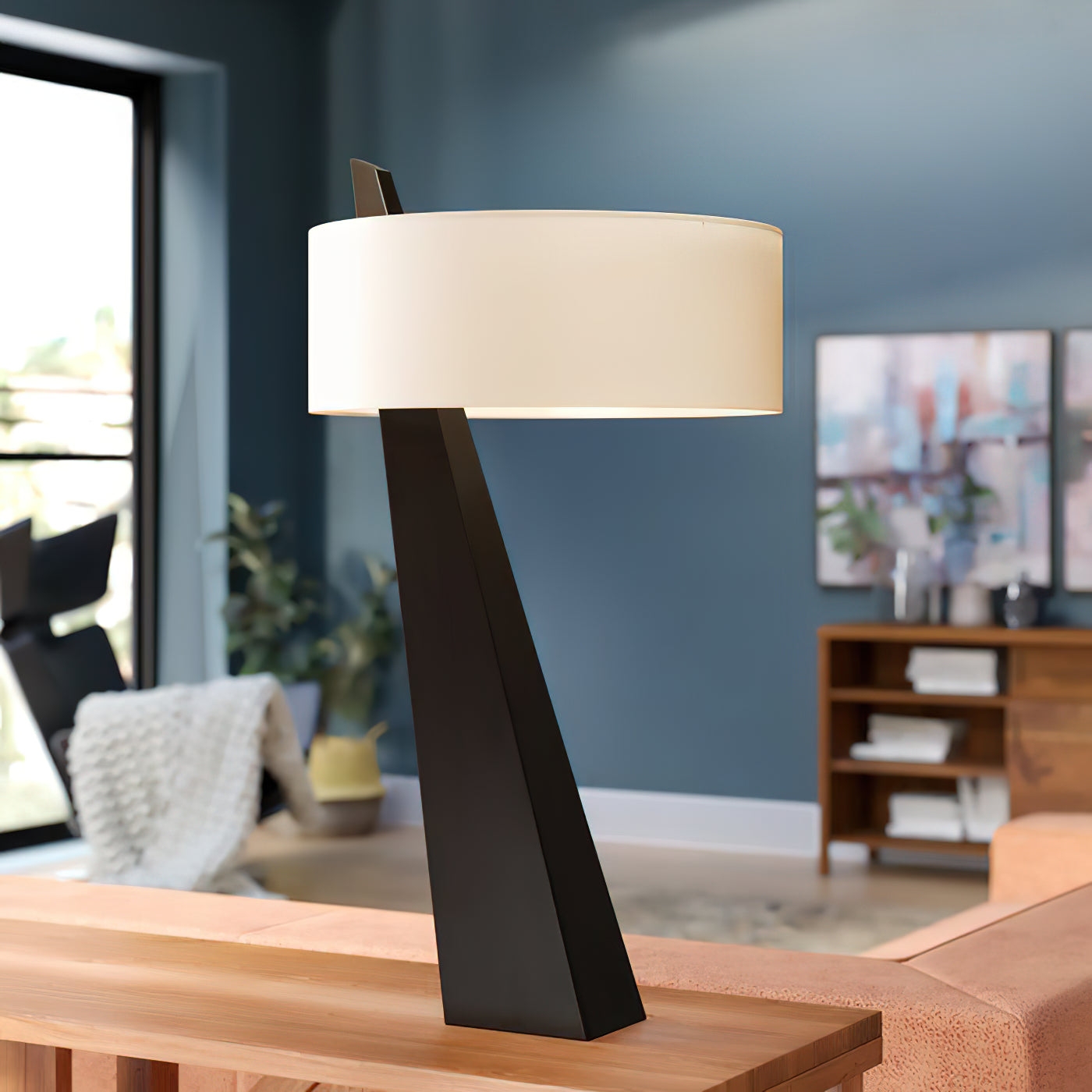 Jett Obelisk Table Lamp D461
