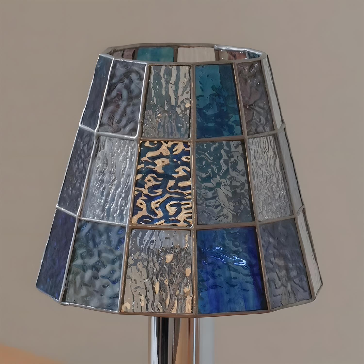 Fun Guy 726 Table Lamp D321