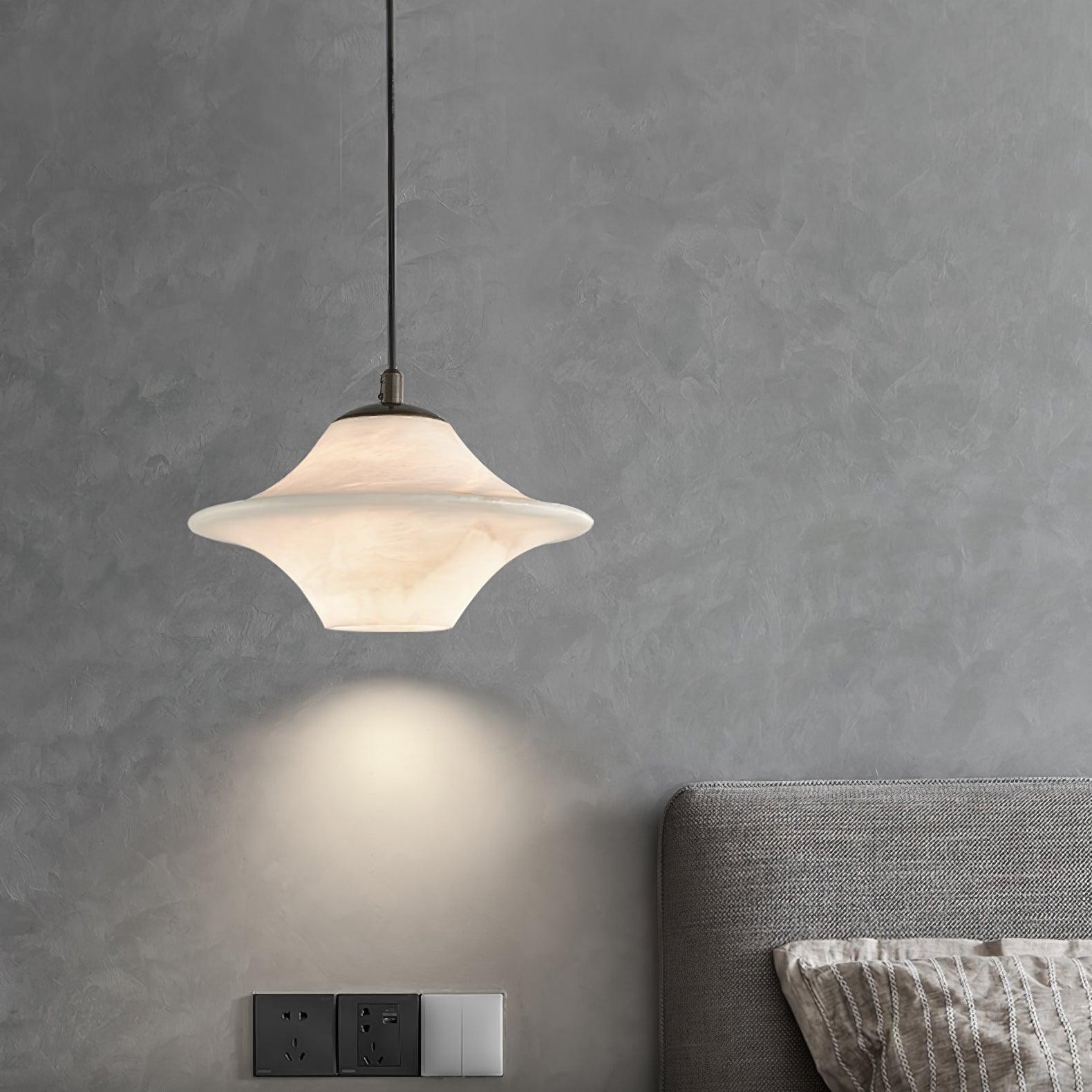 Saucer Alabaster Pendant Light M517