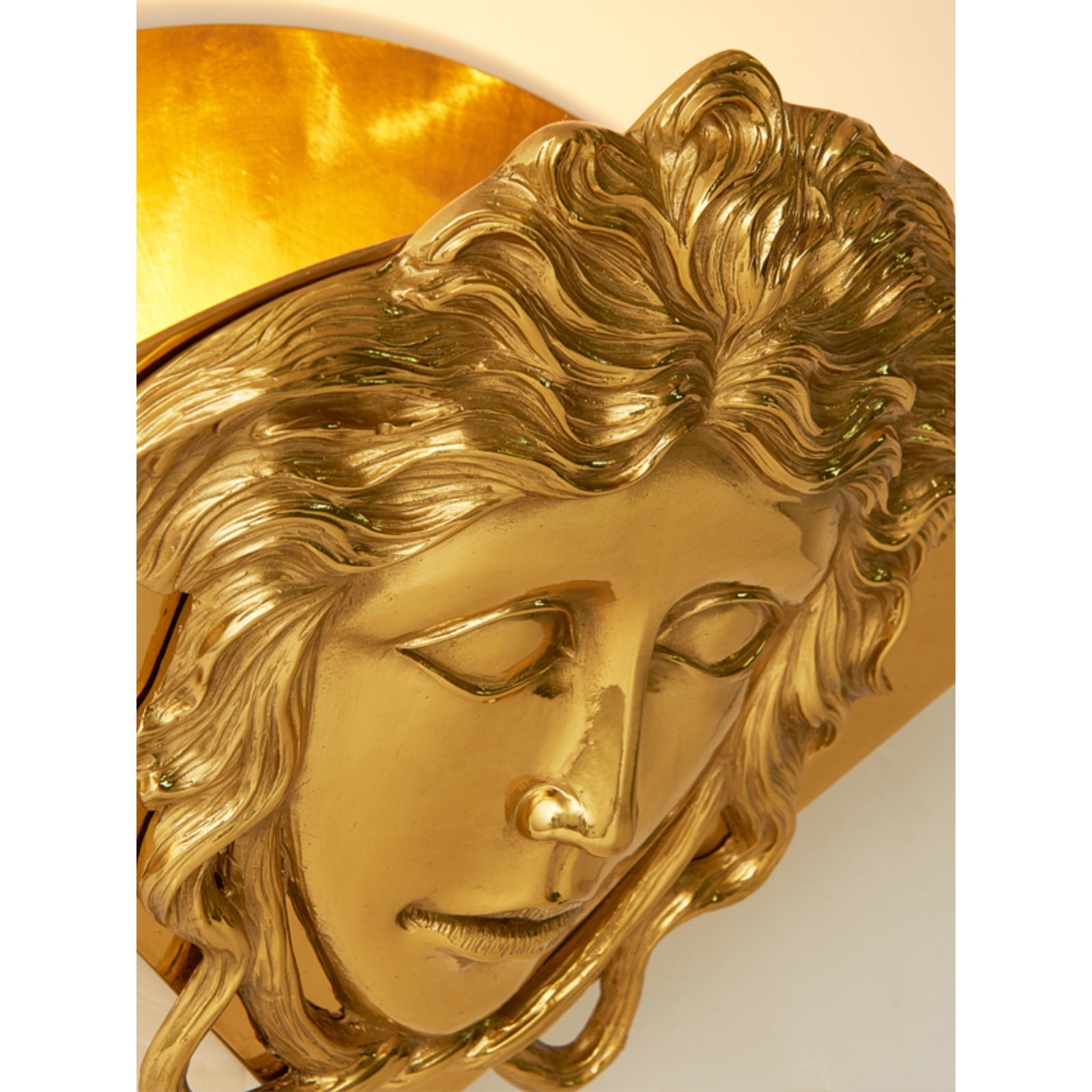 Sphinx Brass Wall Lamp D744