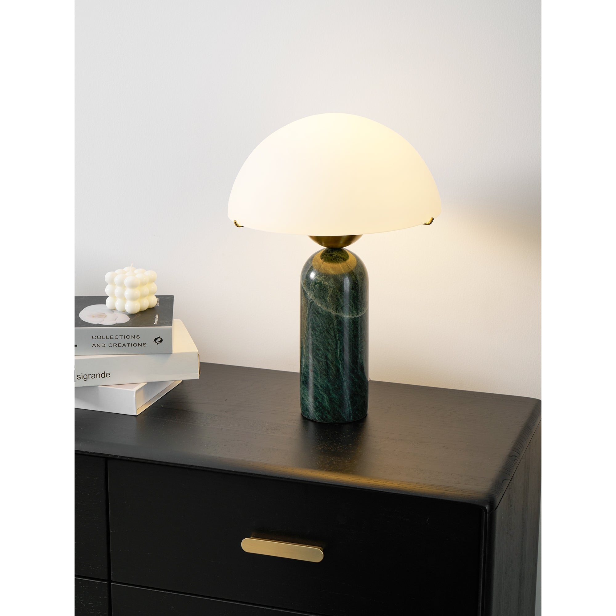 Peono Alabaster Table Lamp D440