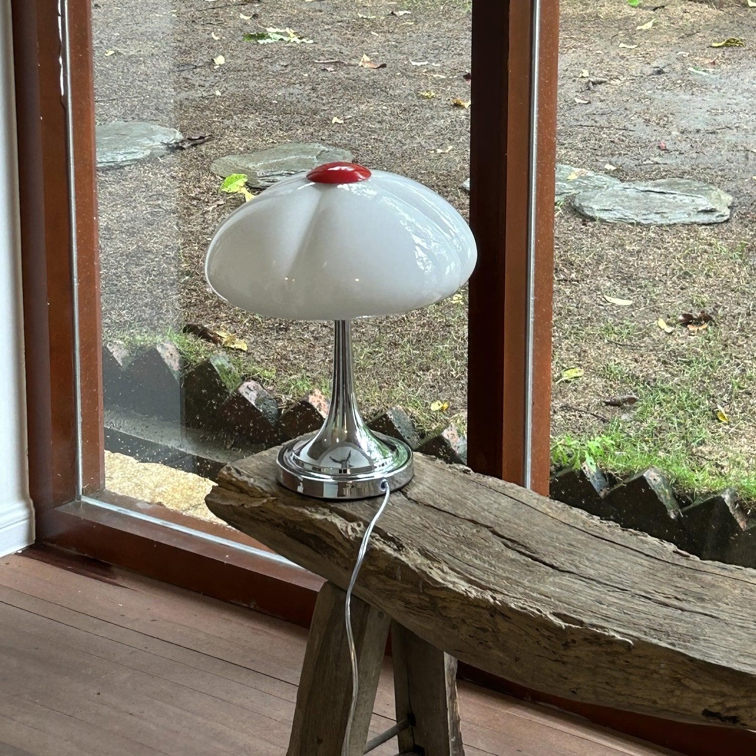 Flower Petal Table Lamp M473
