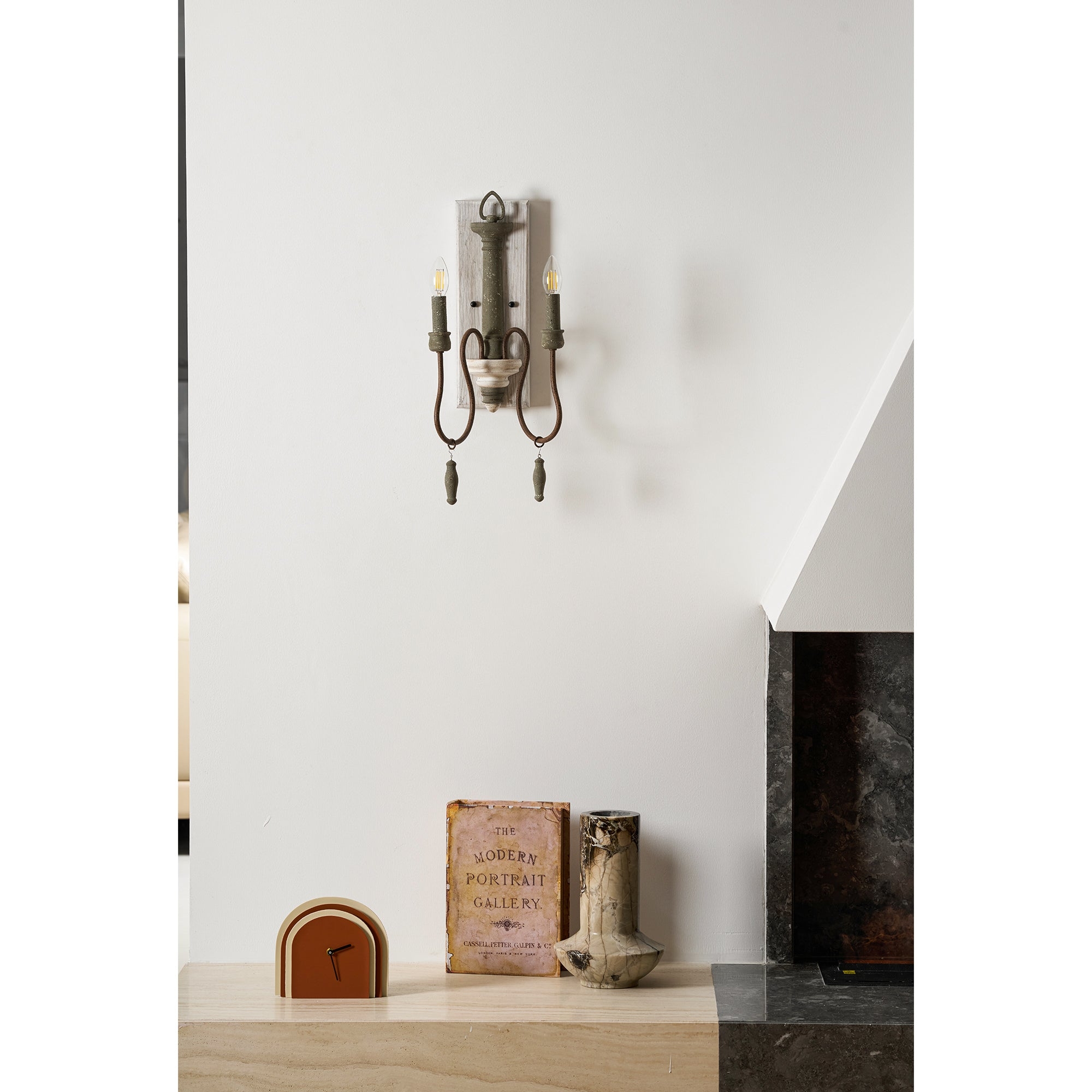 Zoe Wall Lamp D679