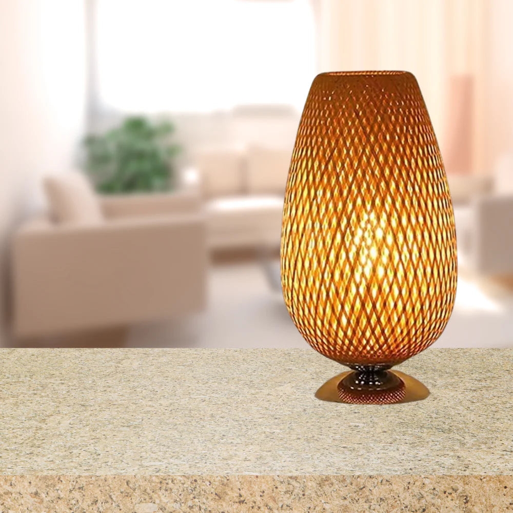Handcrafted Sustainable Bamboo Table Lamp D847