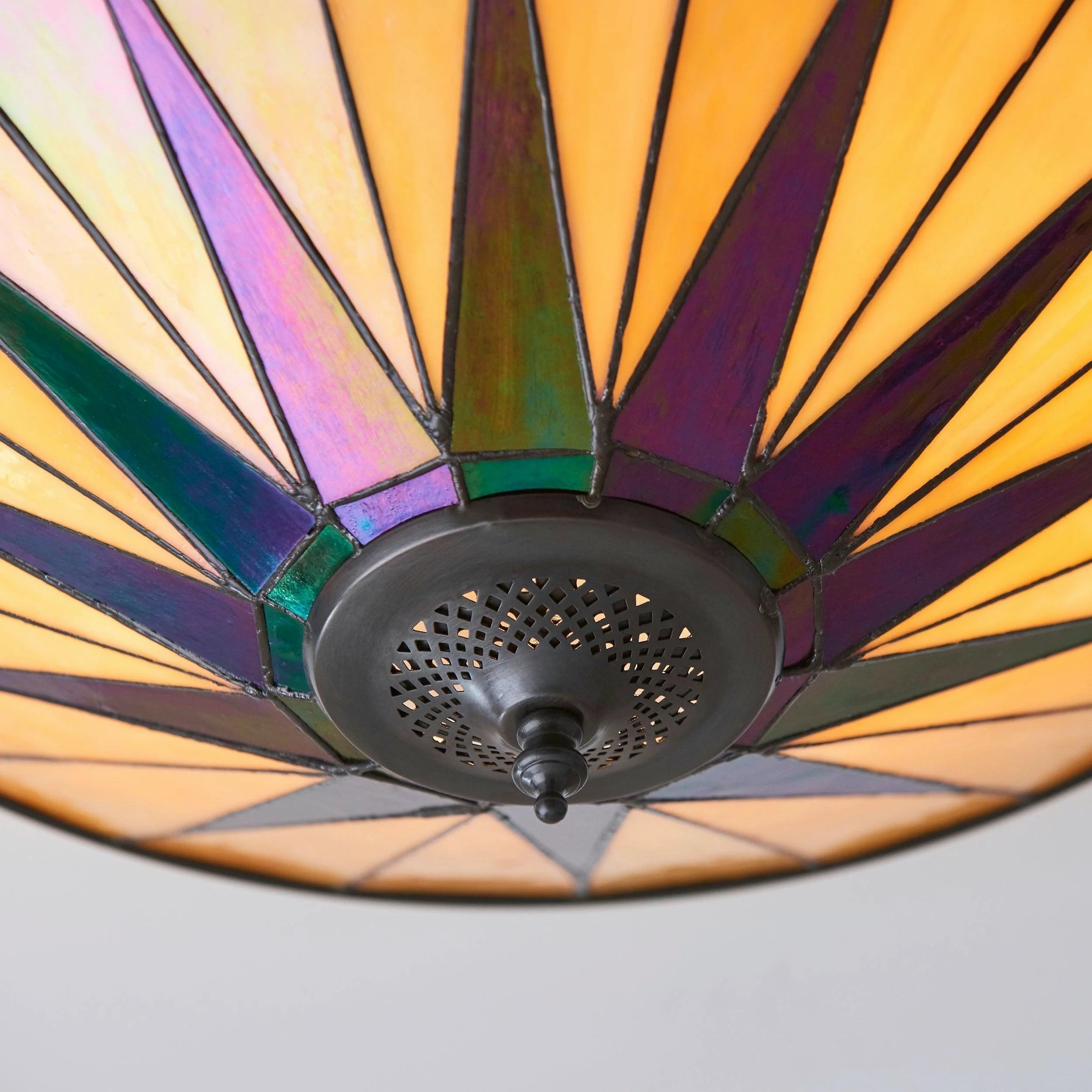 TiffStar Elegant Art Glass Flush Ceiling Light - Vintage-Inspired Ceiling Fixture for Home Interiors T634
