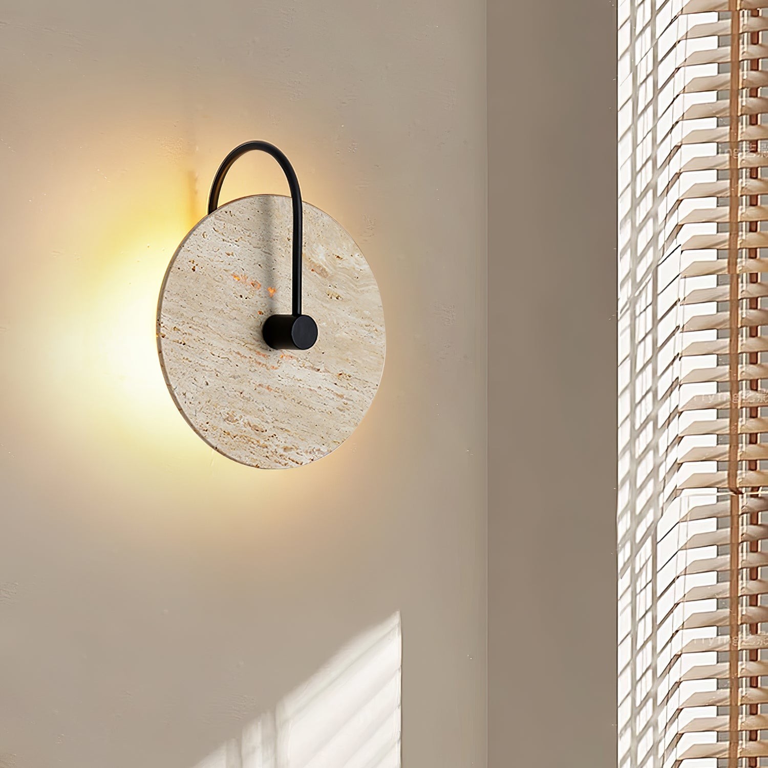 Simple Clock-Shaped Travertine Wall Lamp M25