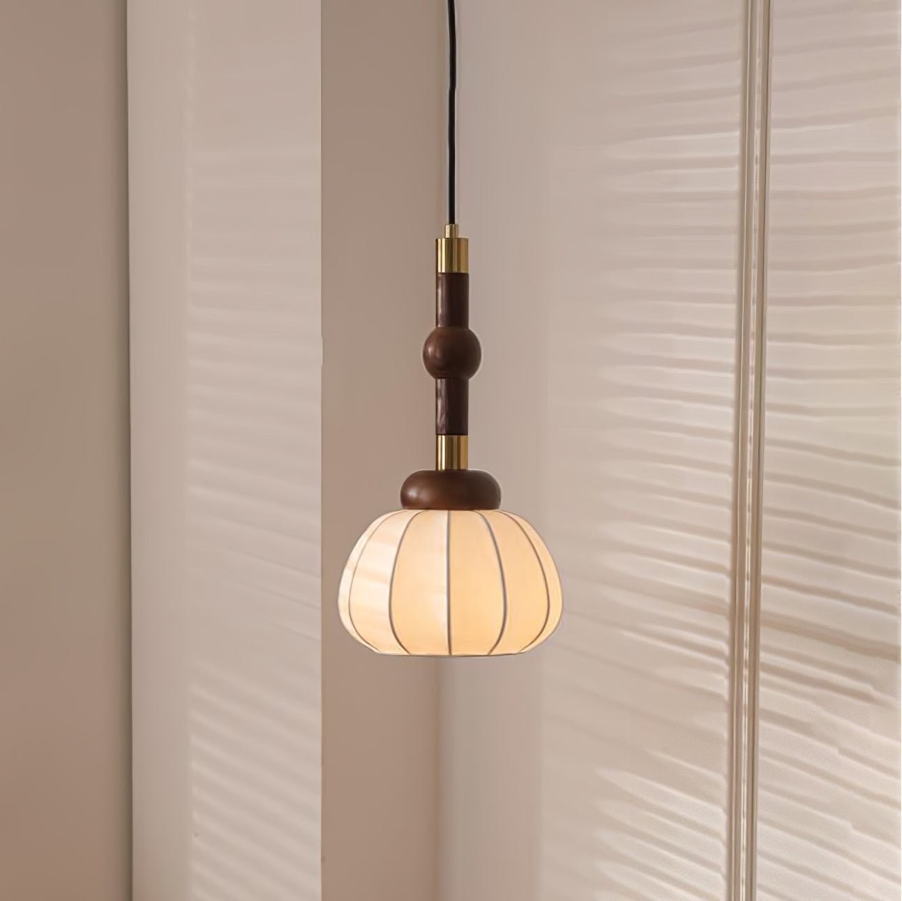 Silk Globe Pendant Lamp M515