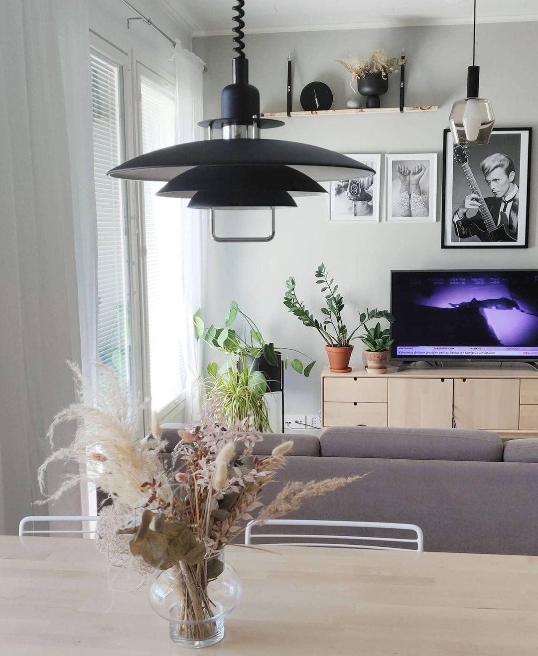 Danish Lifting UFO Pendant Lamp M530