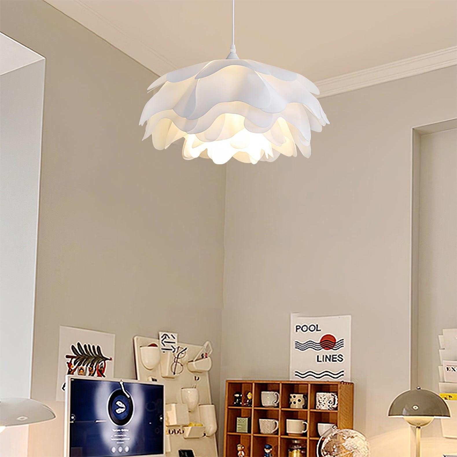 Nordic Flower Shape Acrylic Pendant Light S140