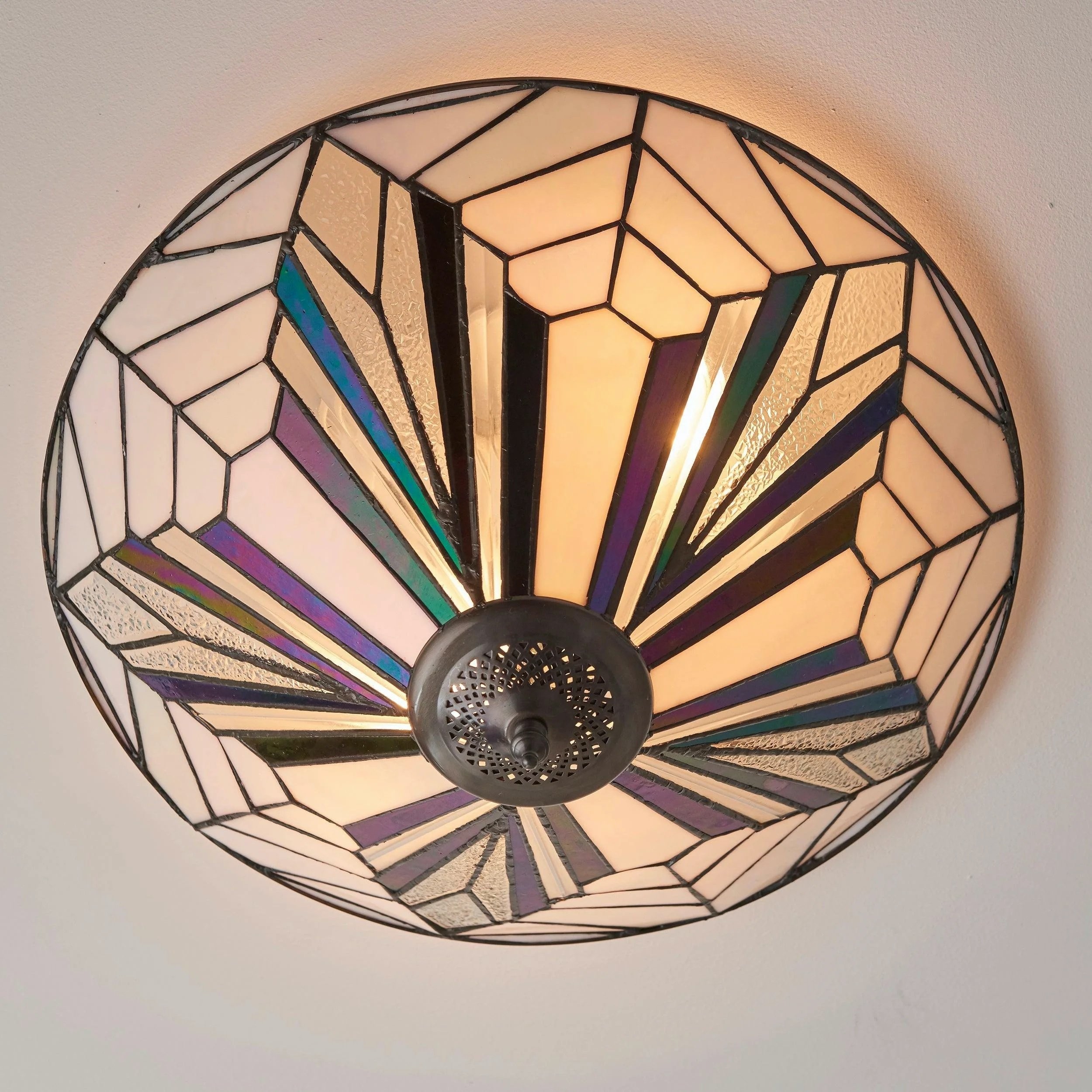TiffStar Elegant Art Glass Flush Ceiling Light - Vintage-Inspired Ceiling Fixture for Home Interiors T634
