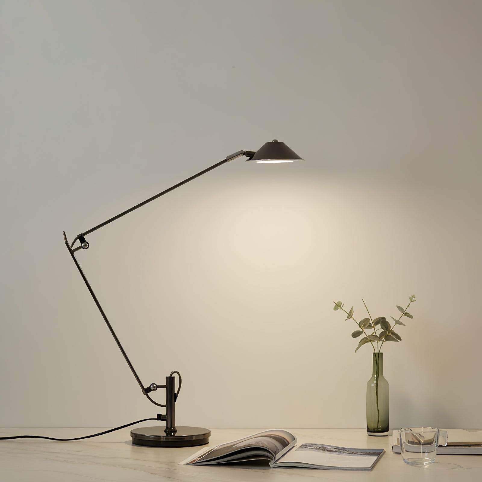 Adjustable Black Office Task Lamp D372