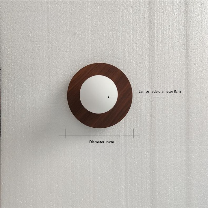 Diagrama de dimensiones de la lámpara de madera Serenity D781 que muestra los diámetros disponibles.