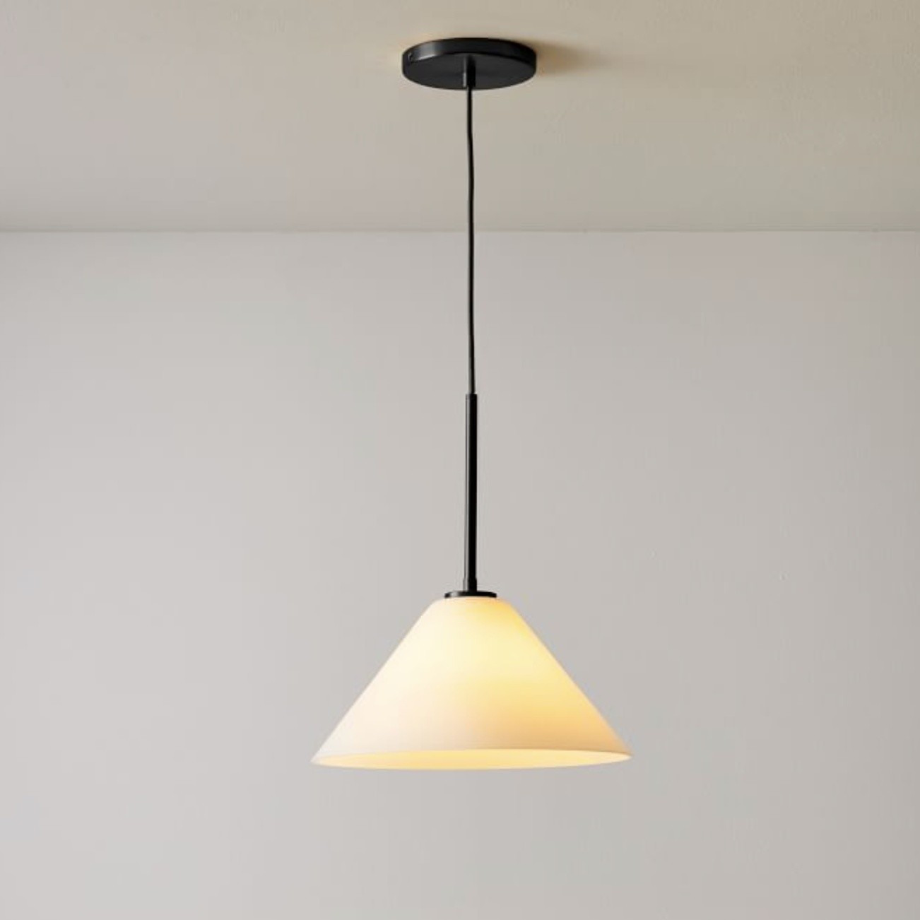 Conica Glass Cone Pendant Lamp – Modern Style Light for Any Room T104